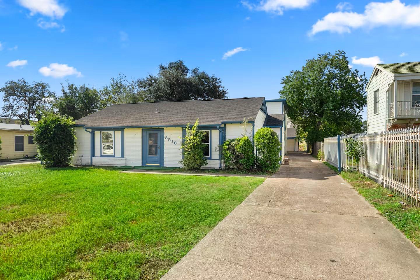 3516 Southmore Blvd, Houston, TX 77004