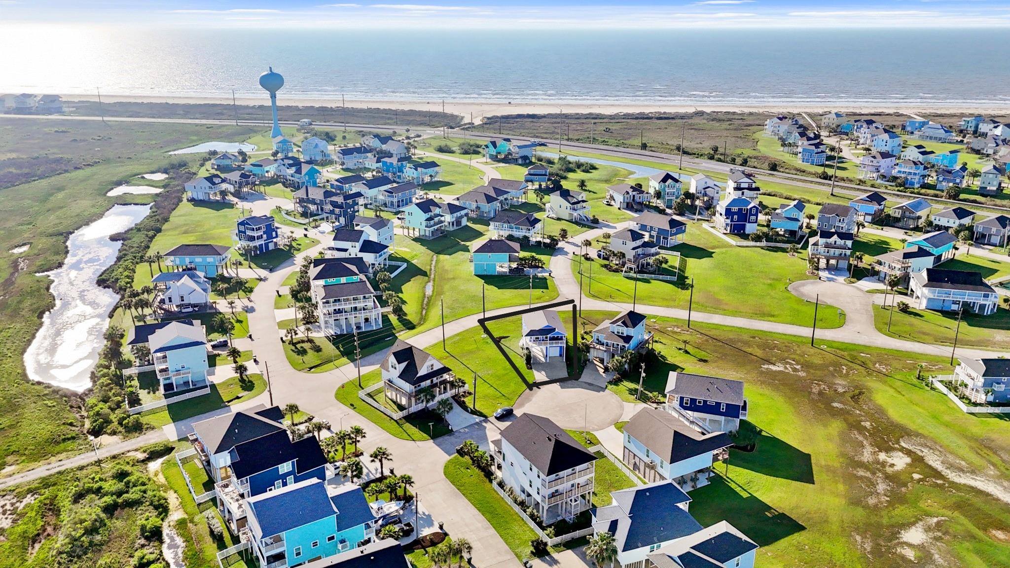 25011 San Simeon Ct, Galveston, TX 77554 photo