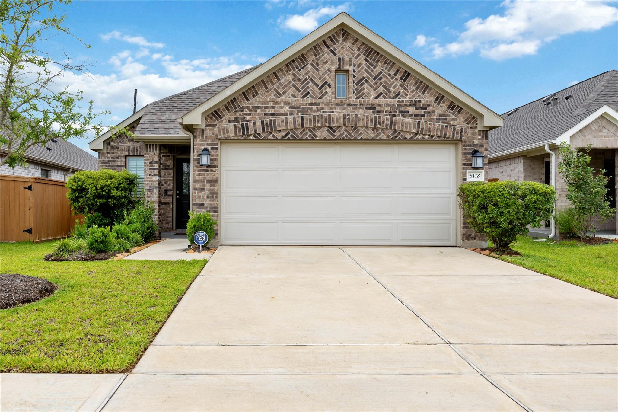 8118 Royal Breeze Dr, Cypress, TX 77433