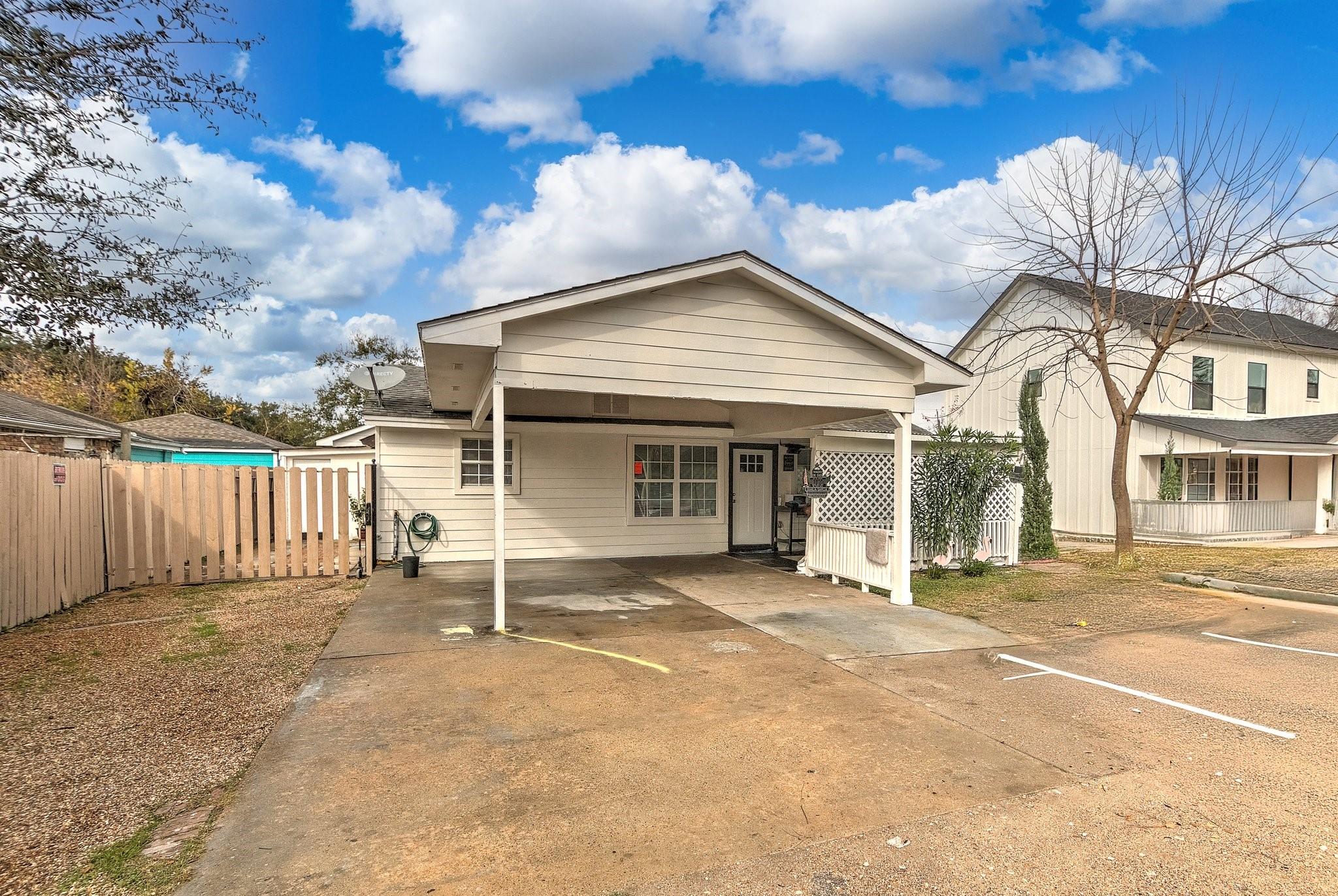 8622 Rayson Rd, Houston, TX 77080