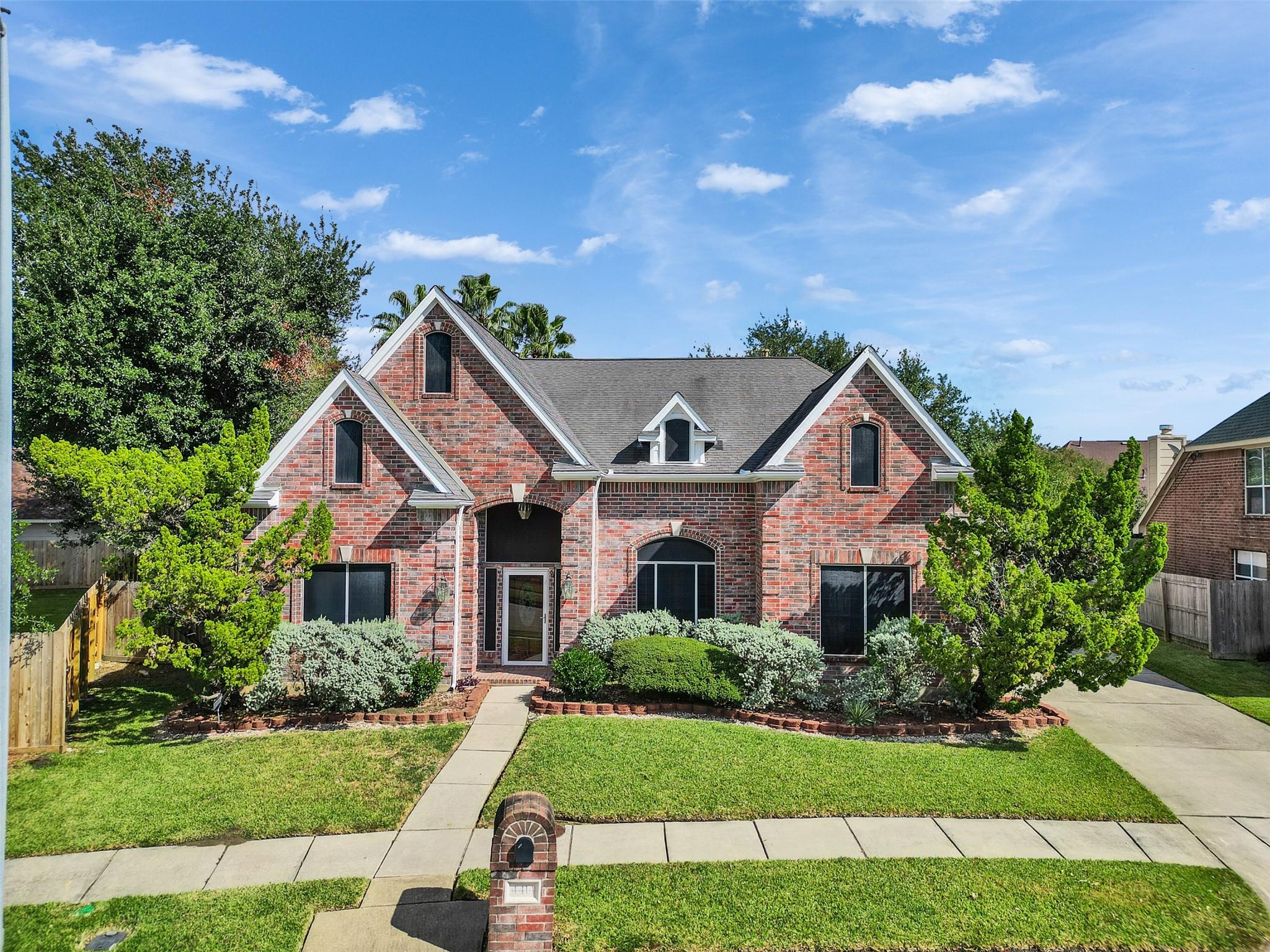 4414 Santee Dr, Baytown, TX 77521