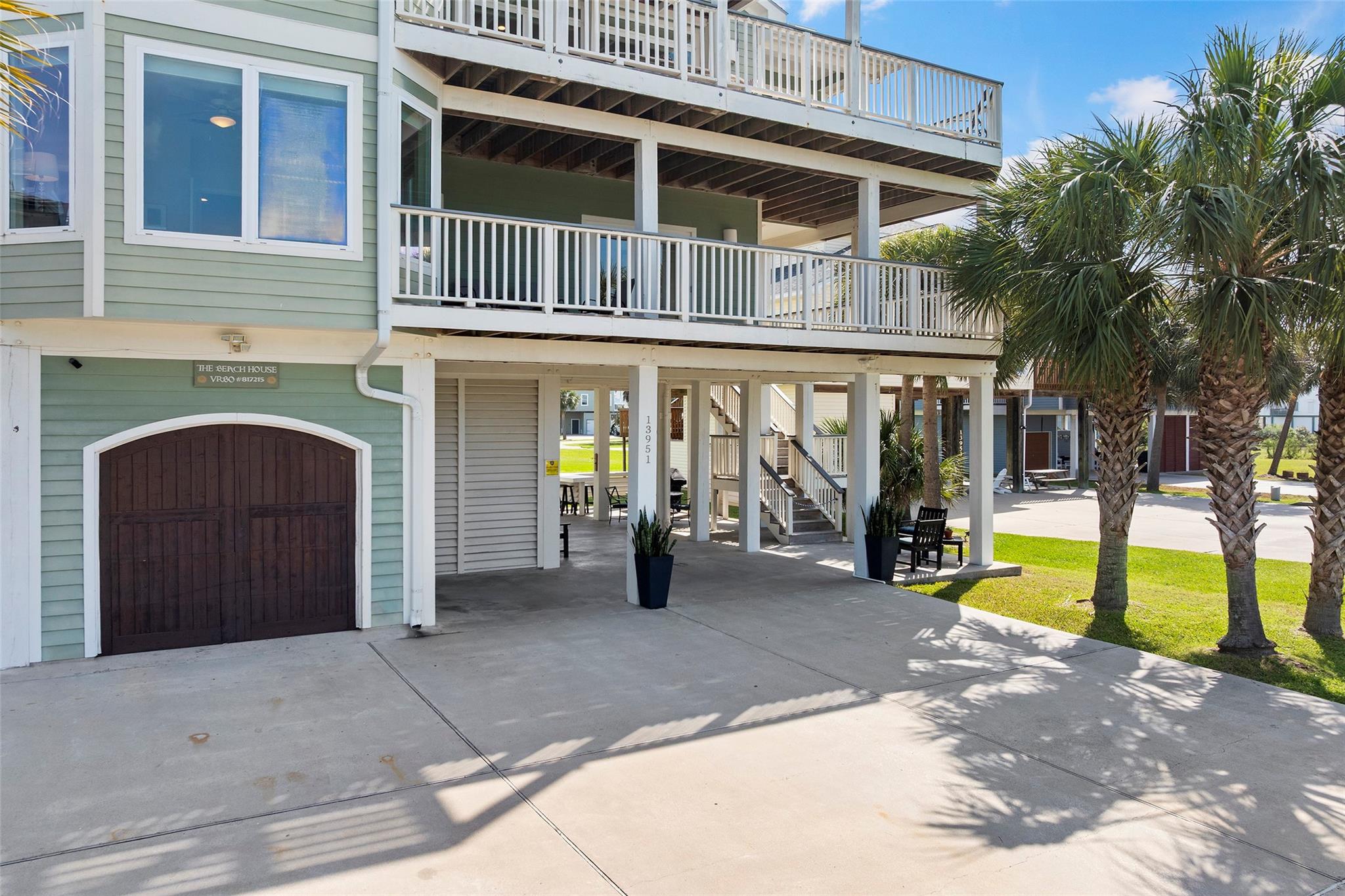 13951 Pirates Beach Blvd, Galveston, TX 77554 photo