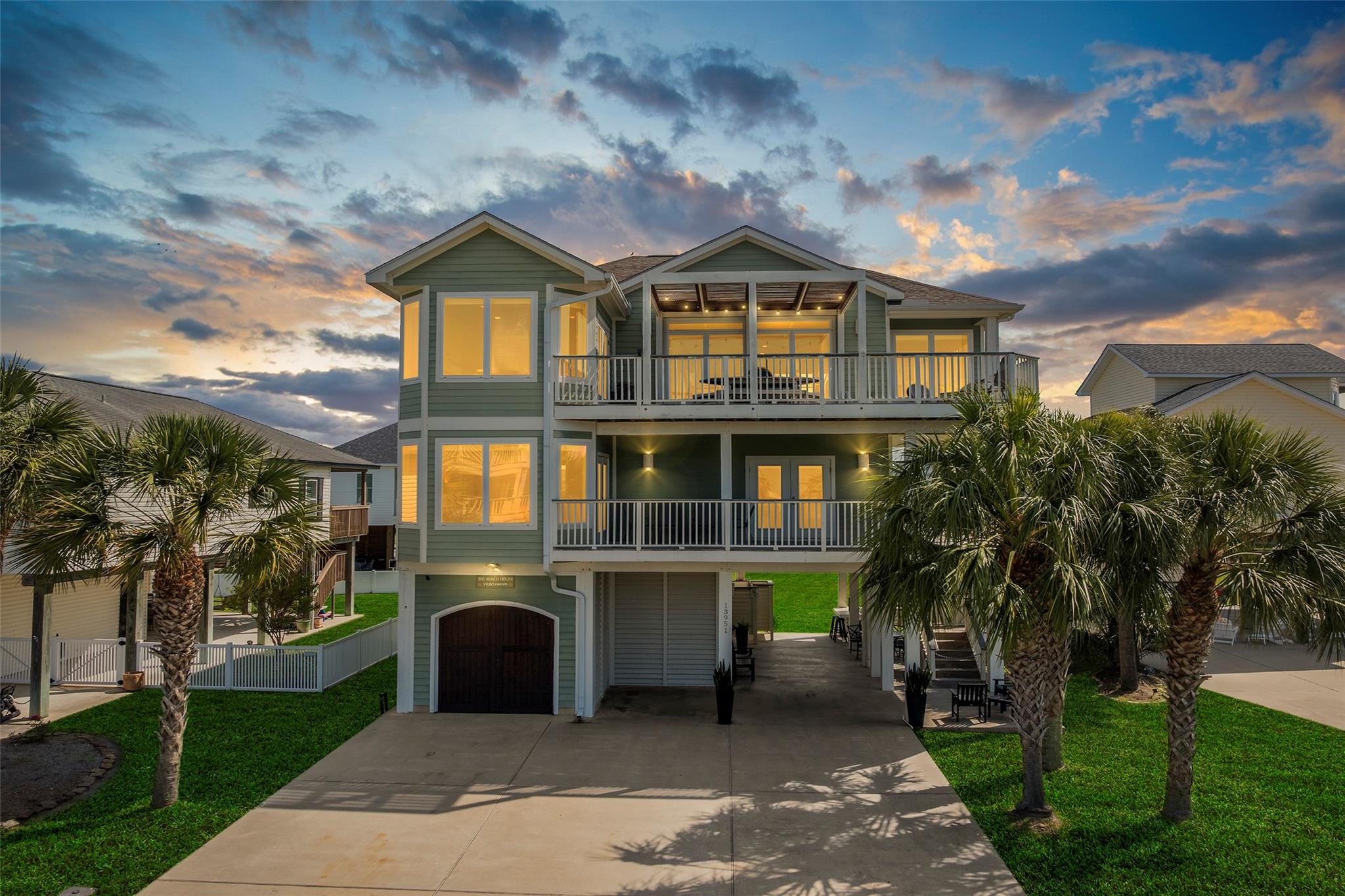 13951 Pirates Beach Blvd, Galveston, TX 77554