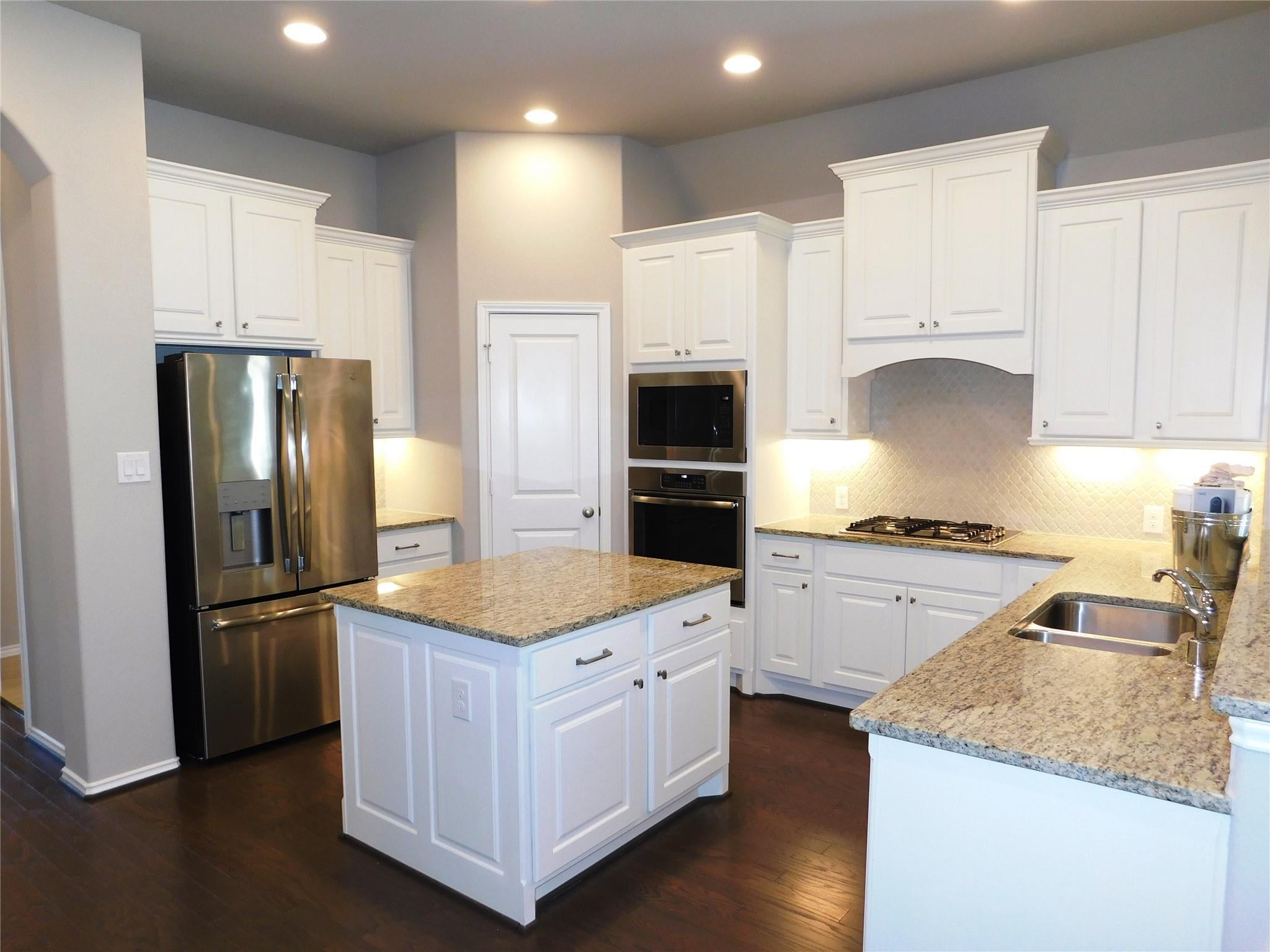 8152 Rosemary Sage Dr, Magnolia, TX 77354 photo