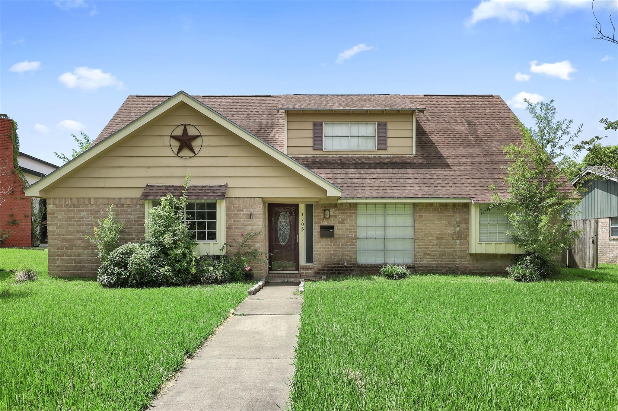 1705 20 Ave, Texas City, TX 77590
