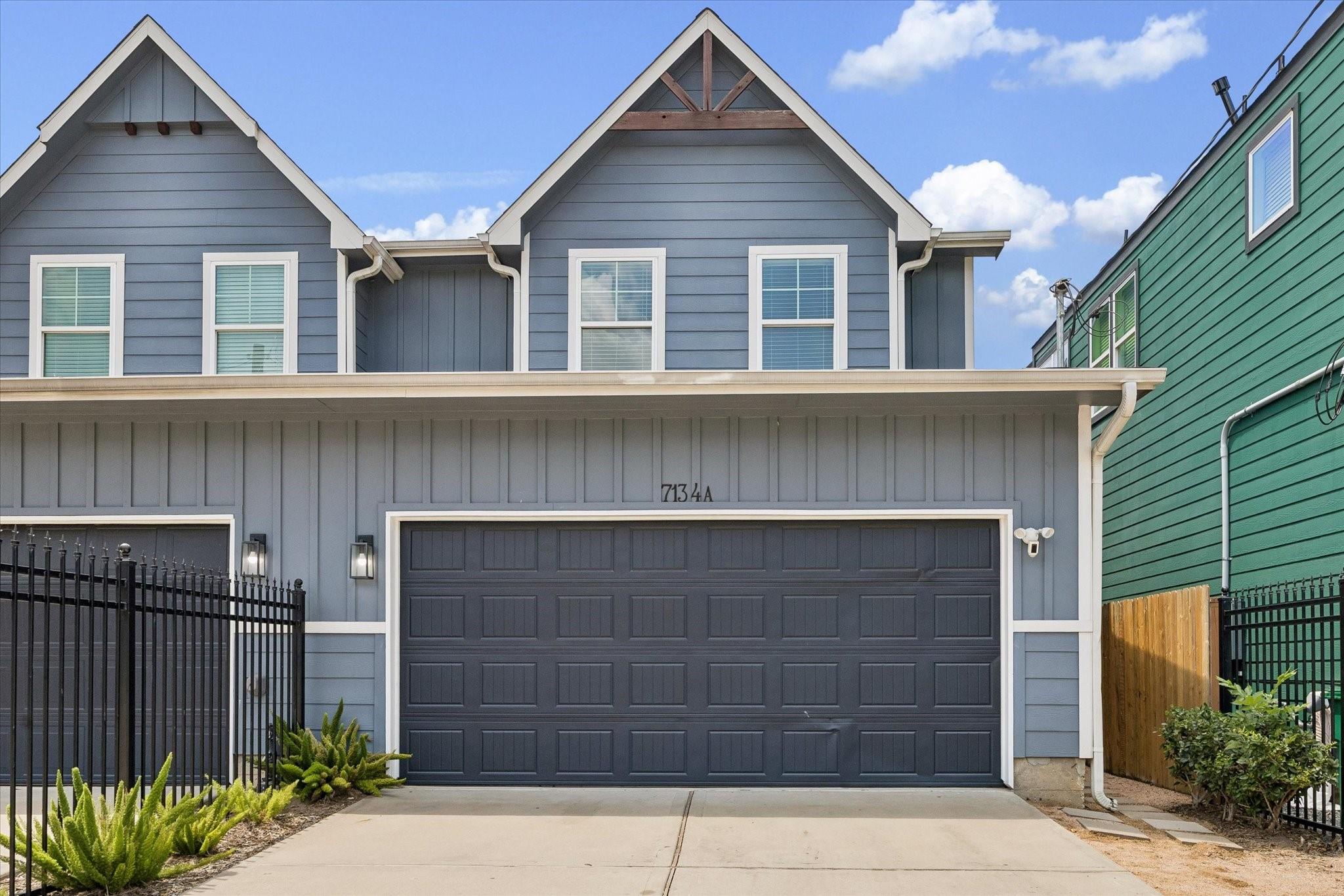 7134 Eastwood St, Houston, TX 77021