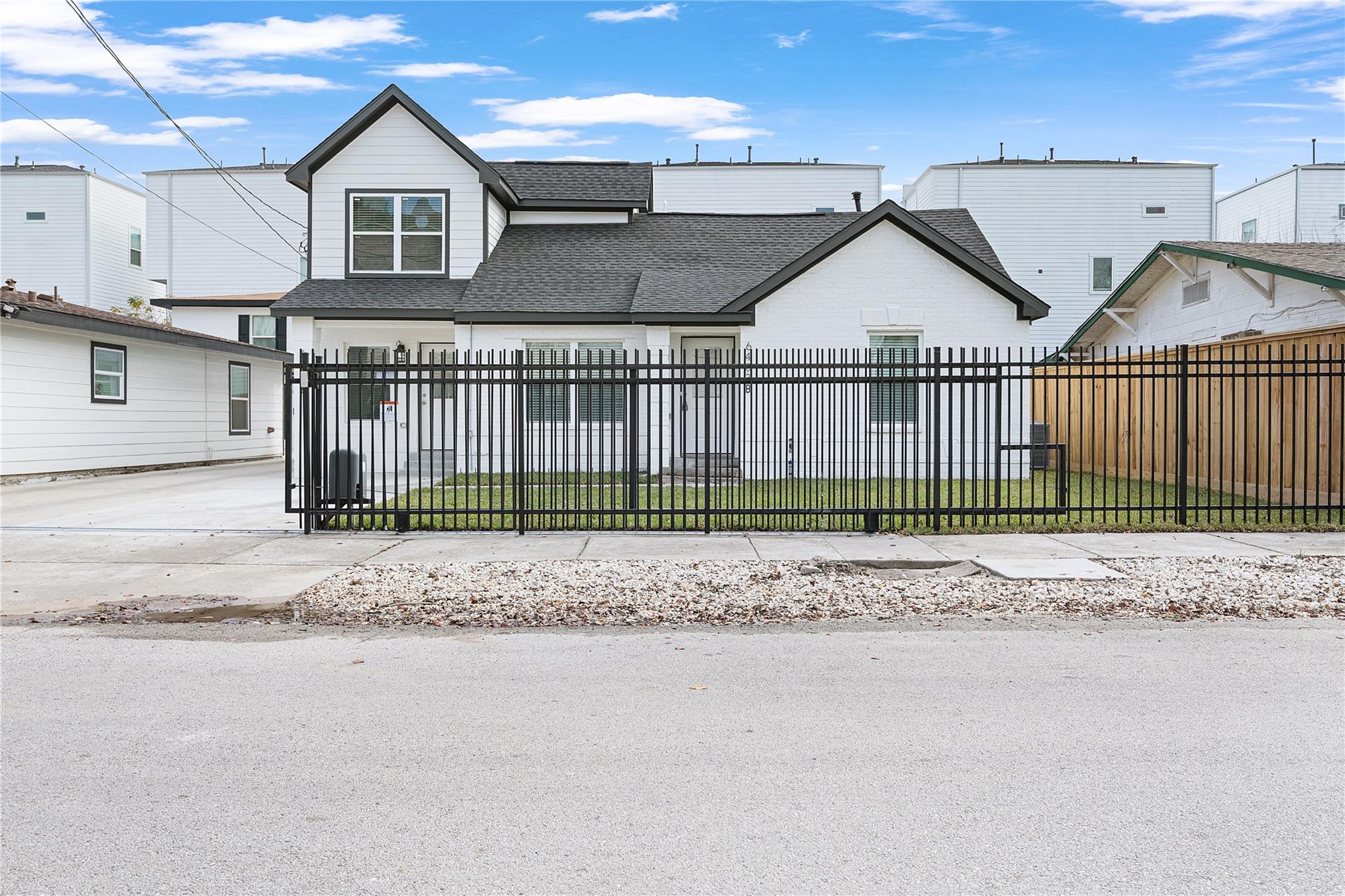 6323 Illinois St, Houston, TX 77021