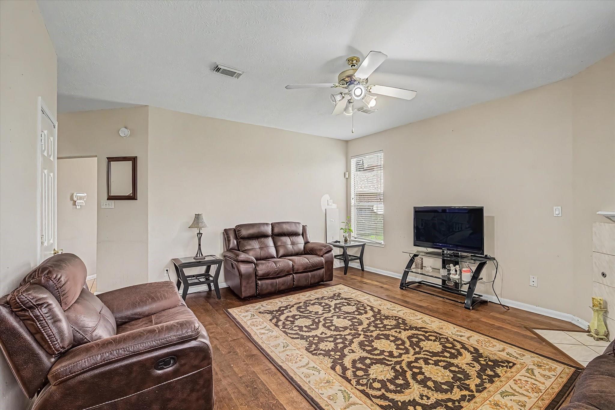 8510 Willancy Ln, Houston, TX 77095 photo