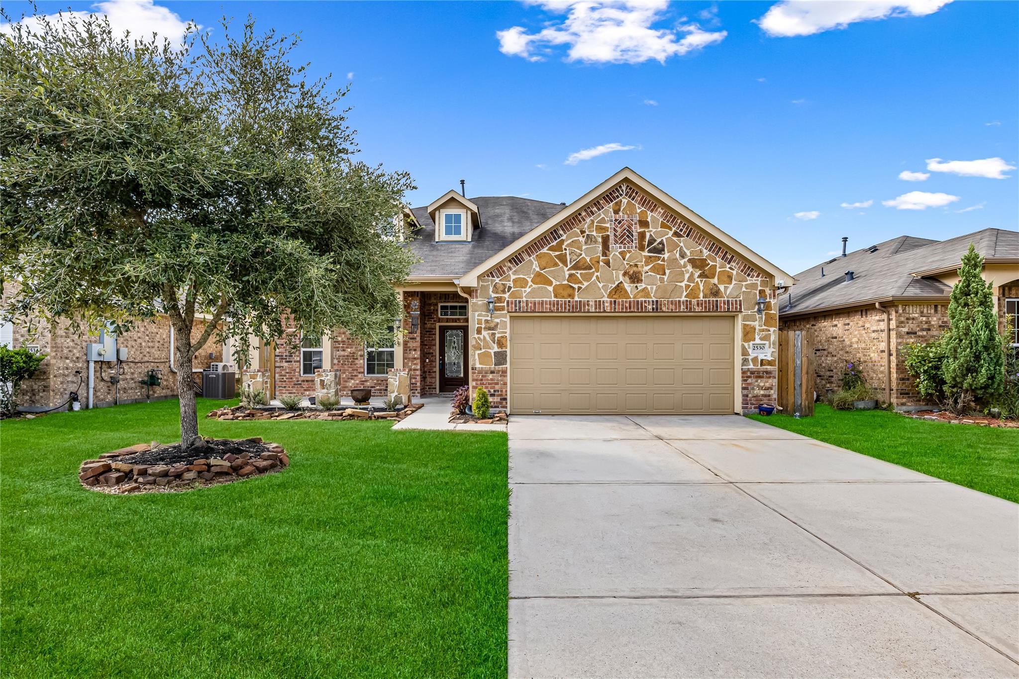 2530 Wood Park Blvd, Conroe, TX 77304