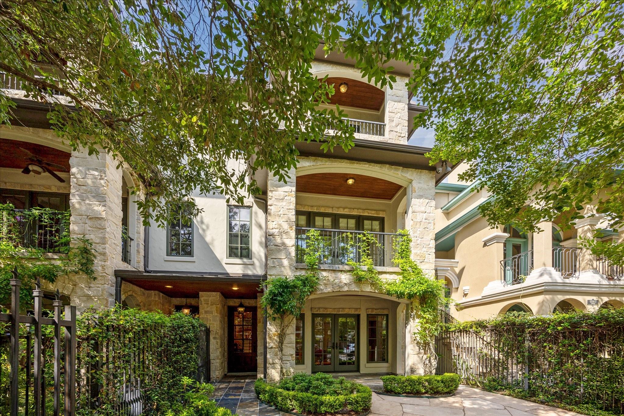 6308 Pickens St, Houston, TX 77007