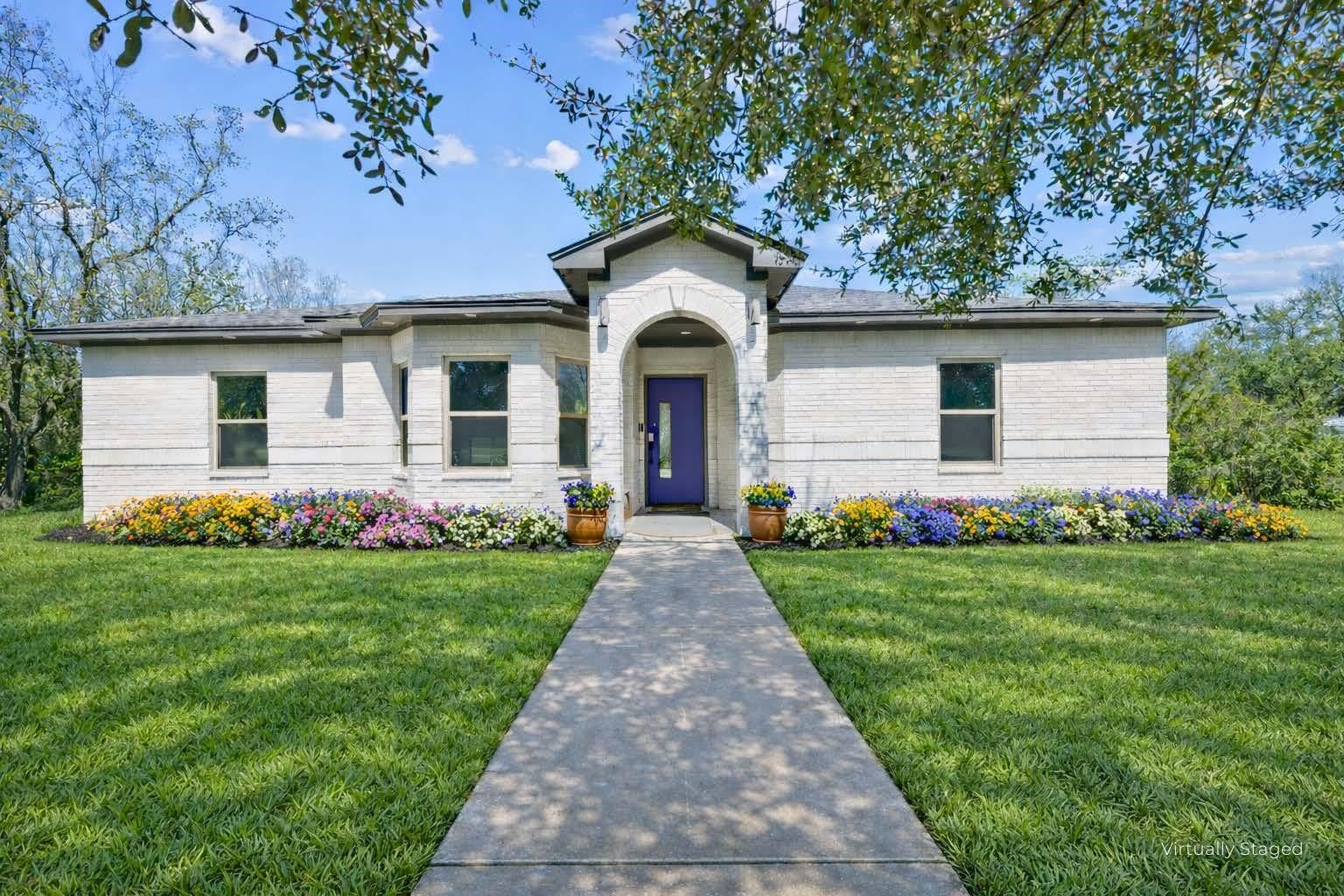 4425 Fuqua St, Houston, TX 77048