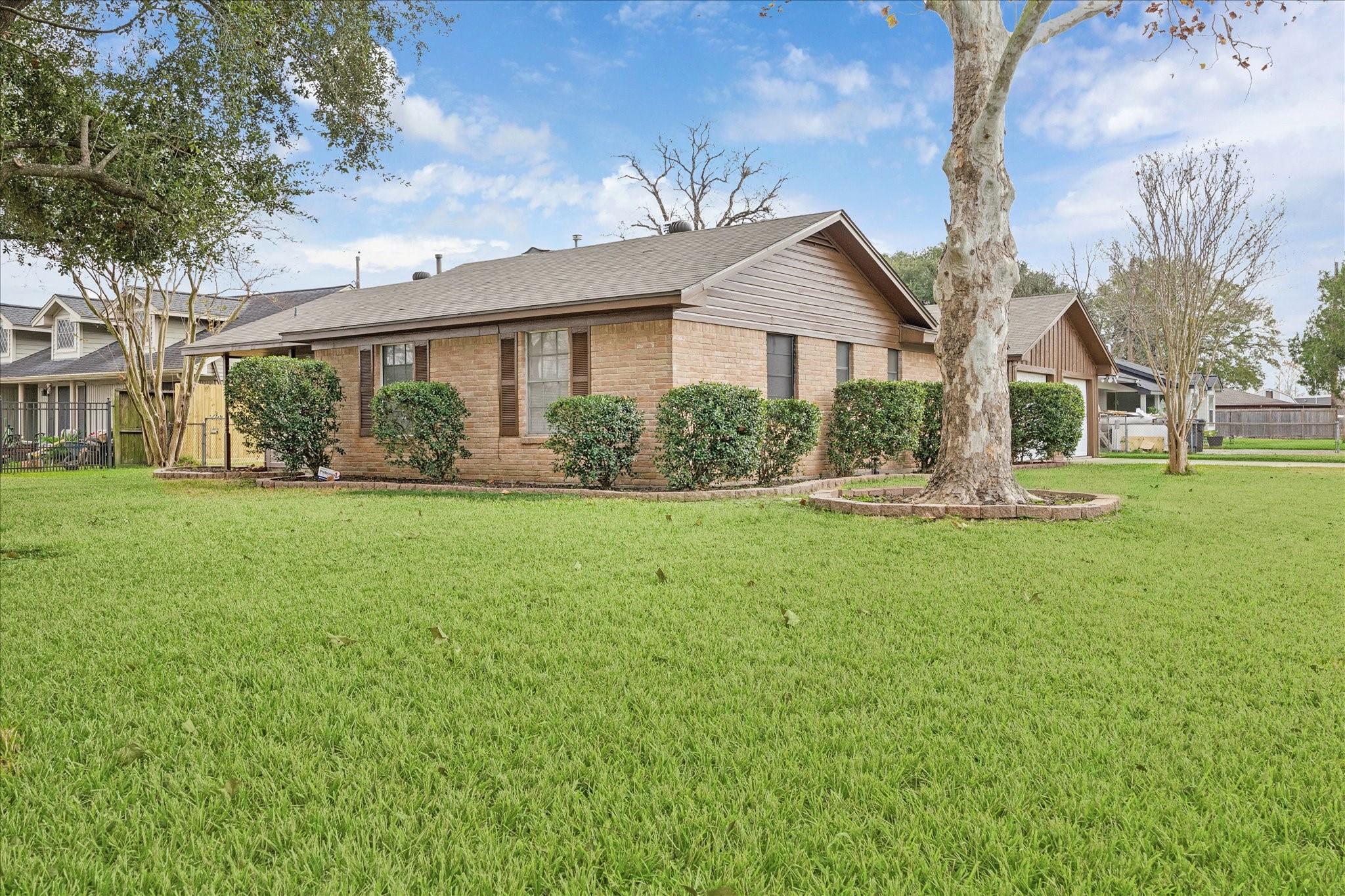 431 Hummingbird Ln, Houston, TX 77060 photo