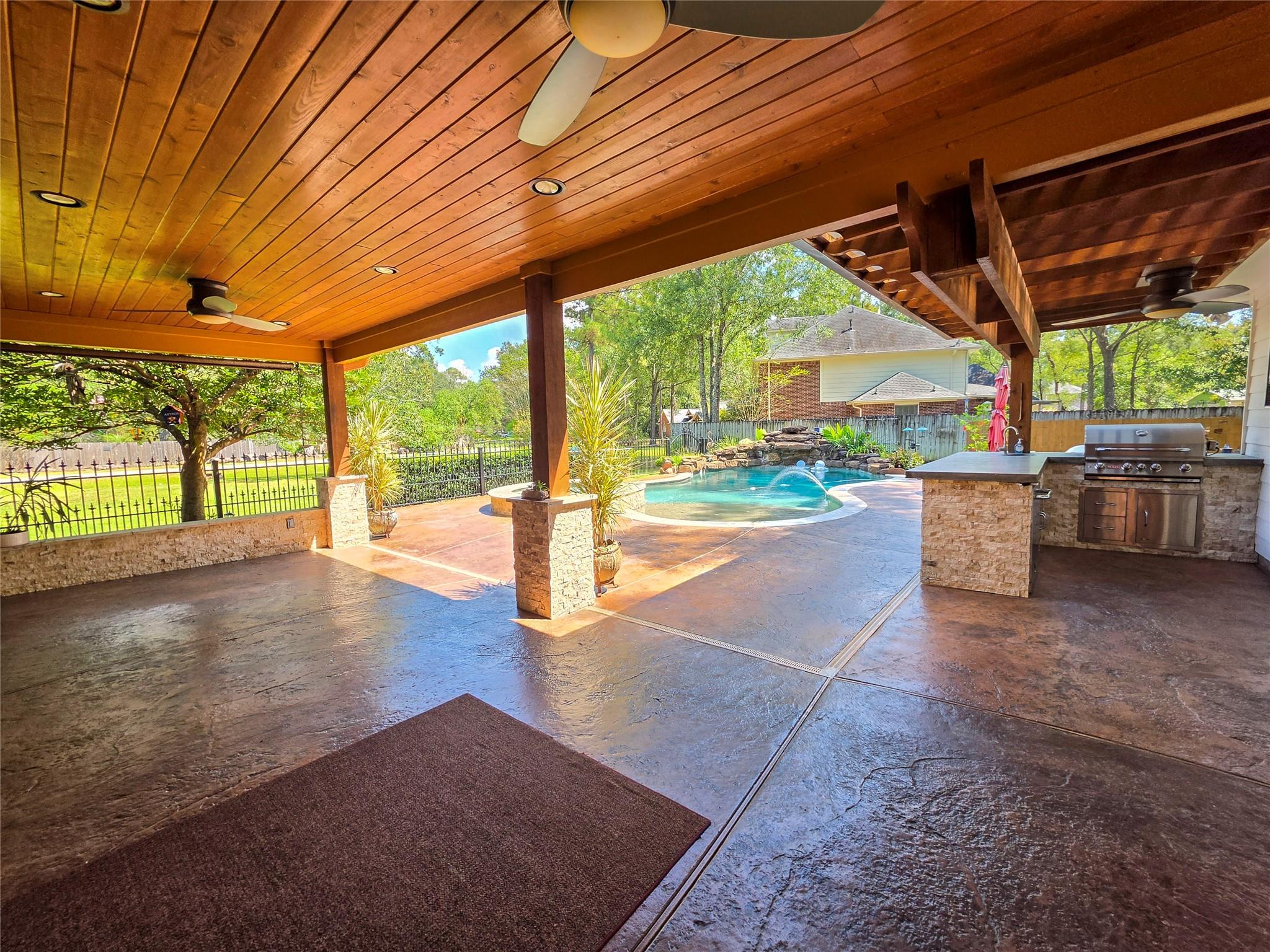 2506 Constantine St, New Caney, TX 77357 photo