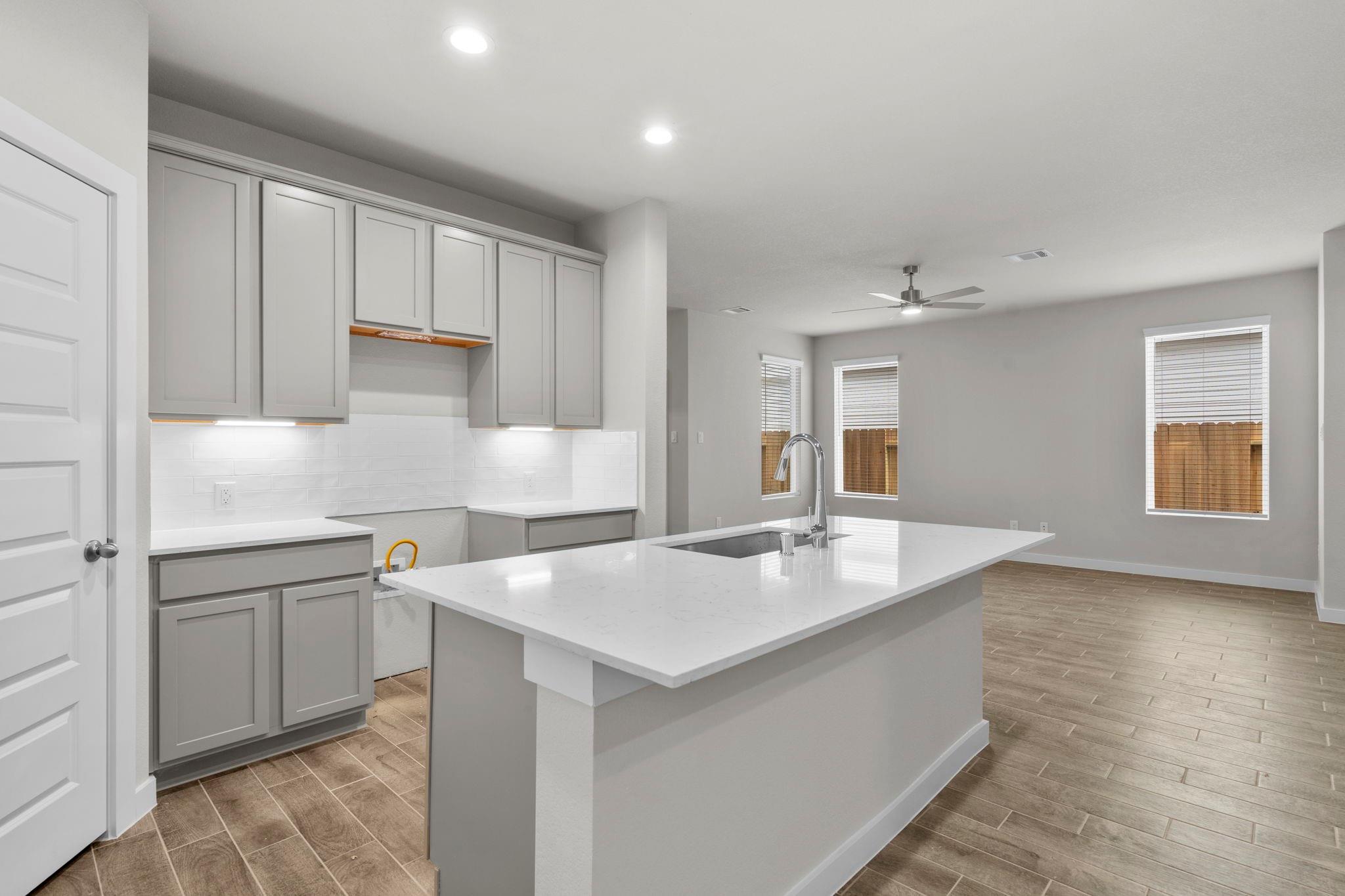 6511 Cypress Landing Ln, Humble, TX 77338 photo