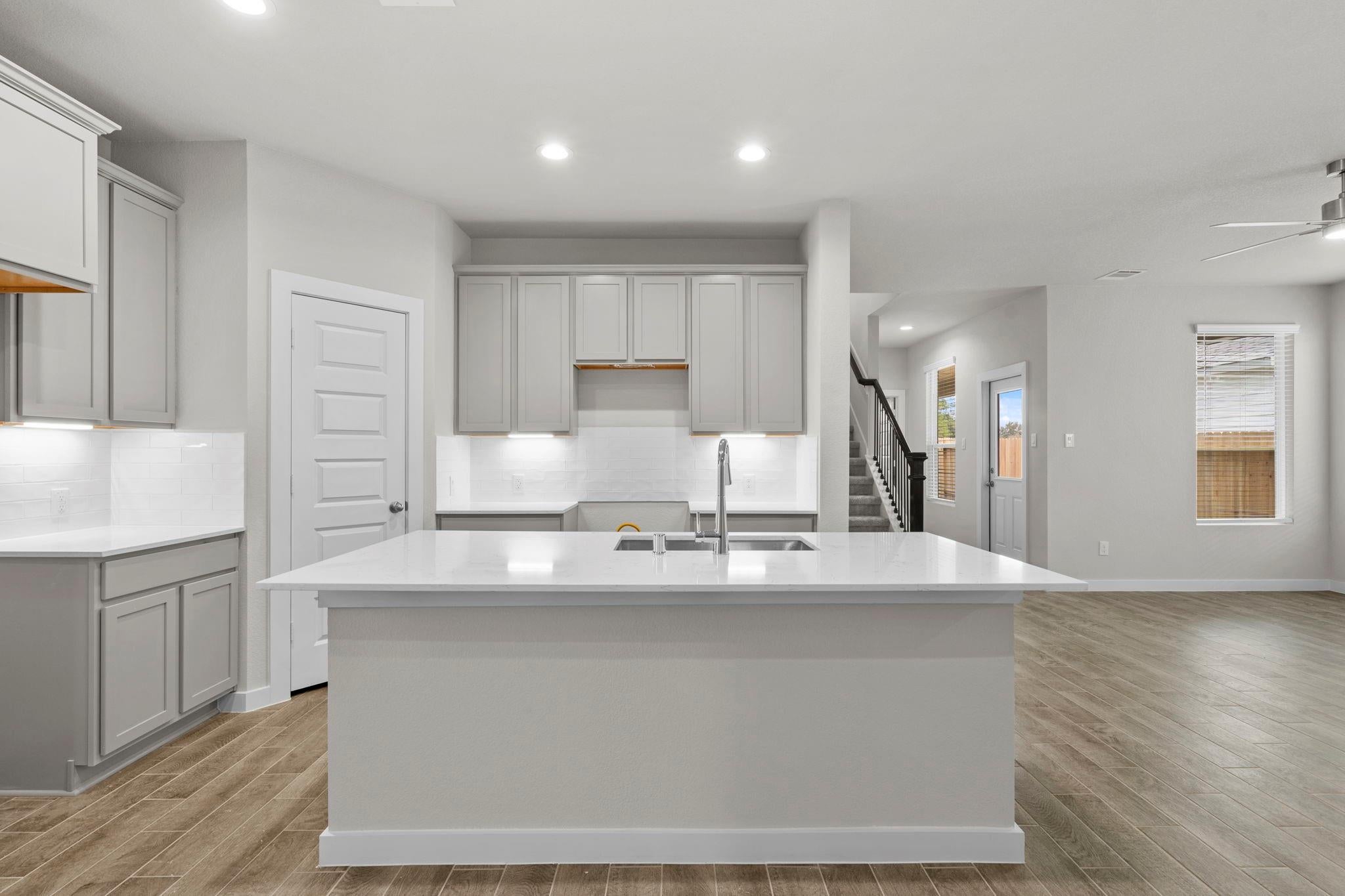 6511 Cypress Landing Ln, Humble, TX 77338 photo