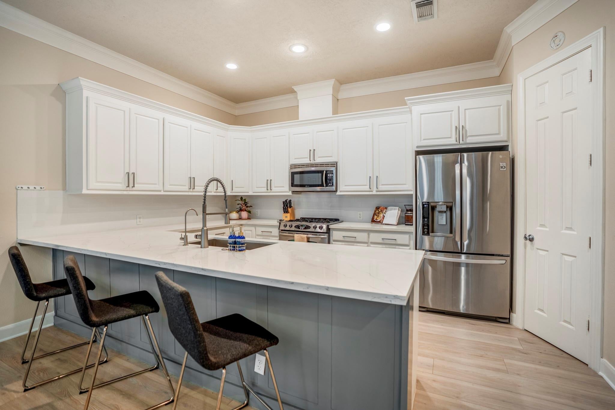 4236 Drake St, Houston, TX 77005 photo