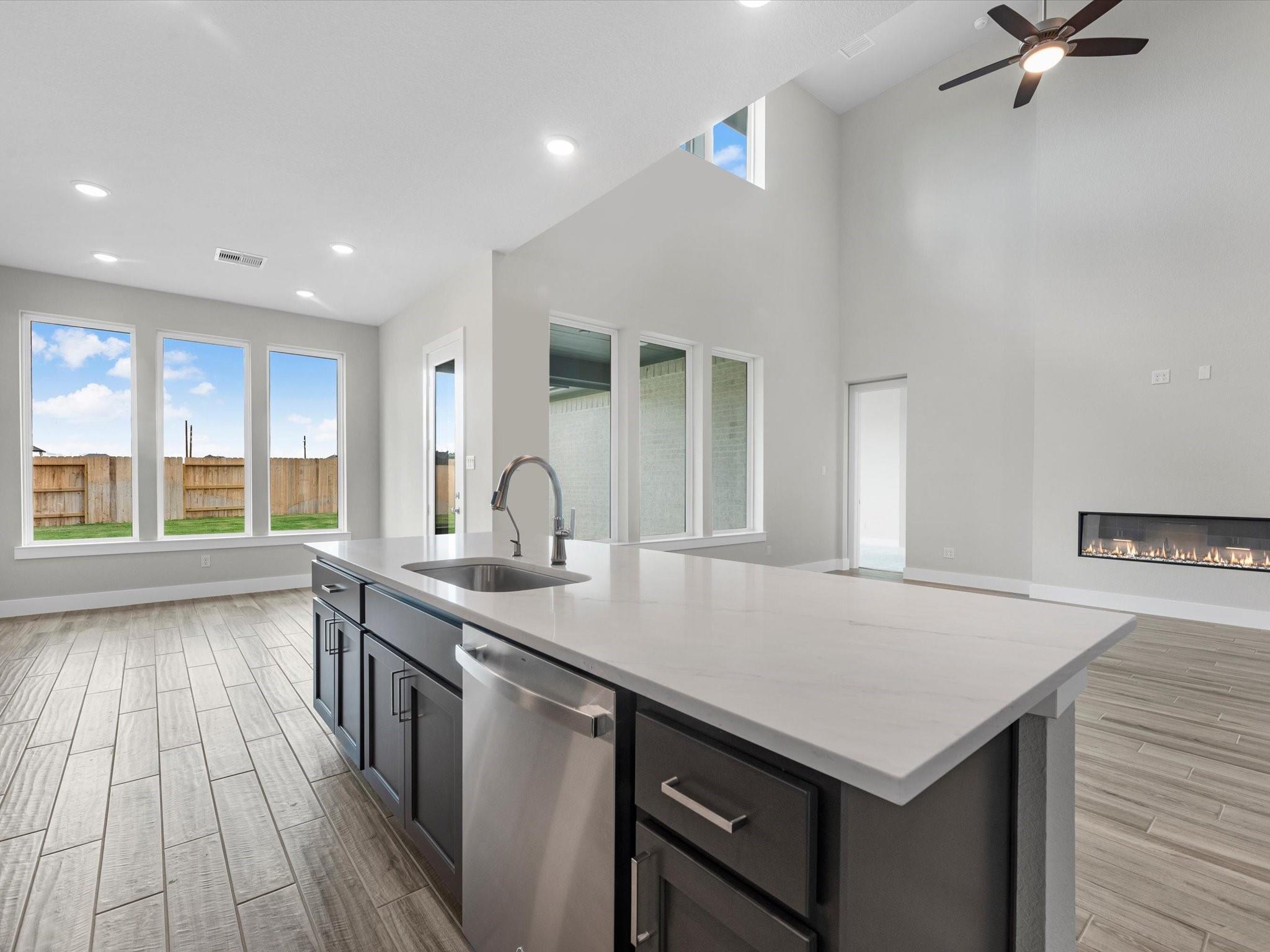 17830 Quartz Spring Ln, Tomball, TX 77377 photo