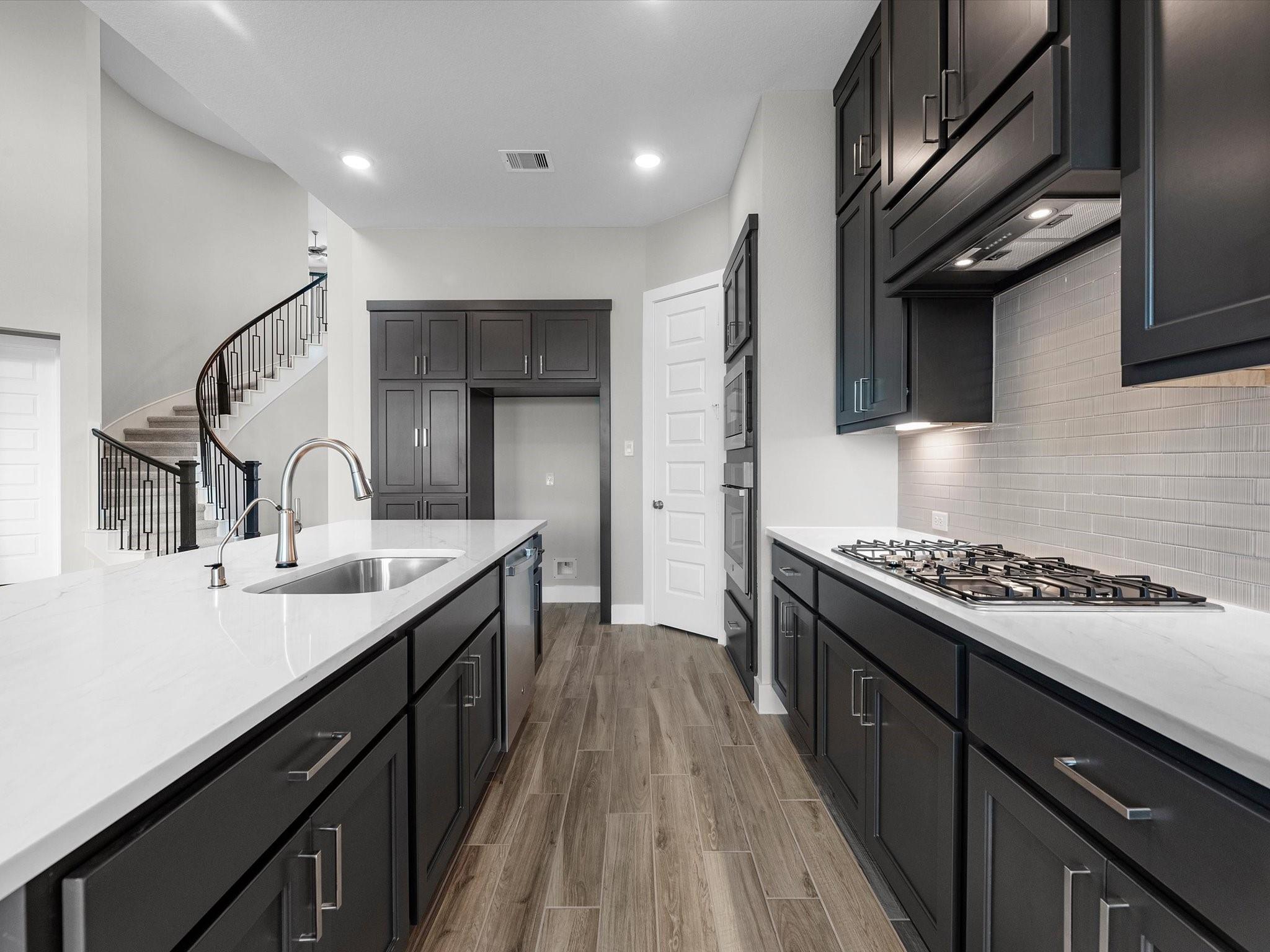 17830 Quartz Spring Ln, Tomball, TX 77377 photo