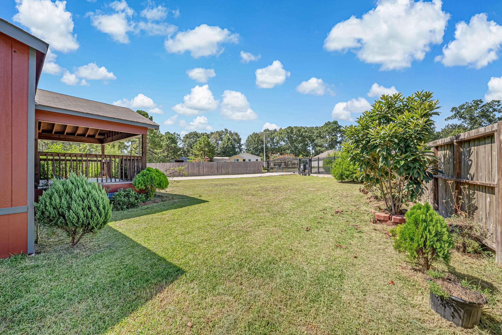 16357 Summit Oaks, Conroe, TX 77303 photo