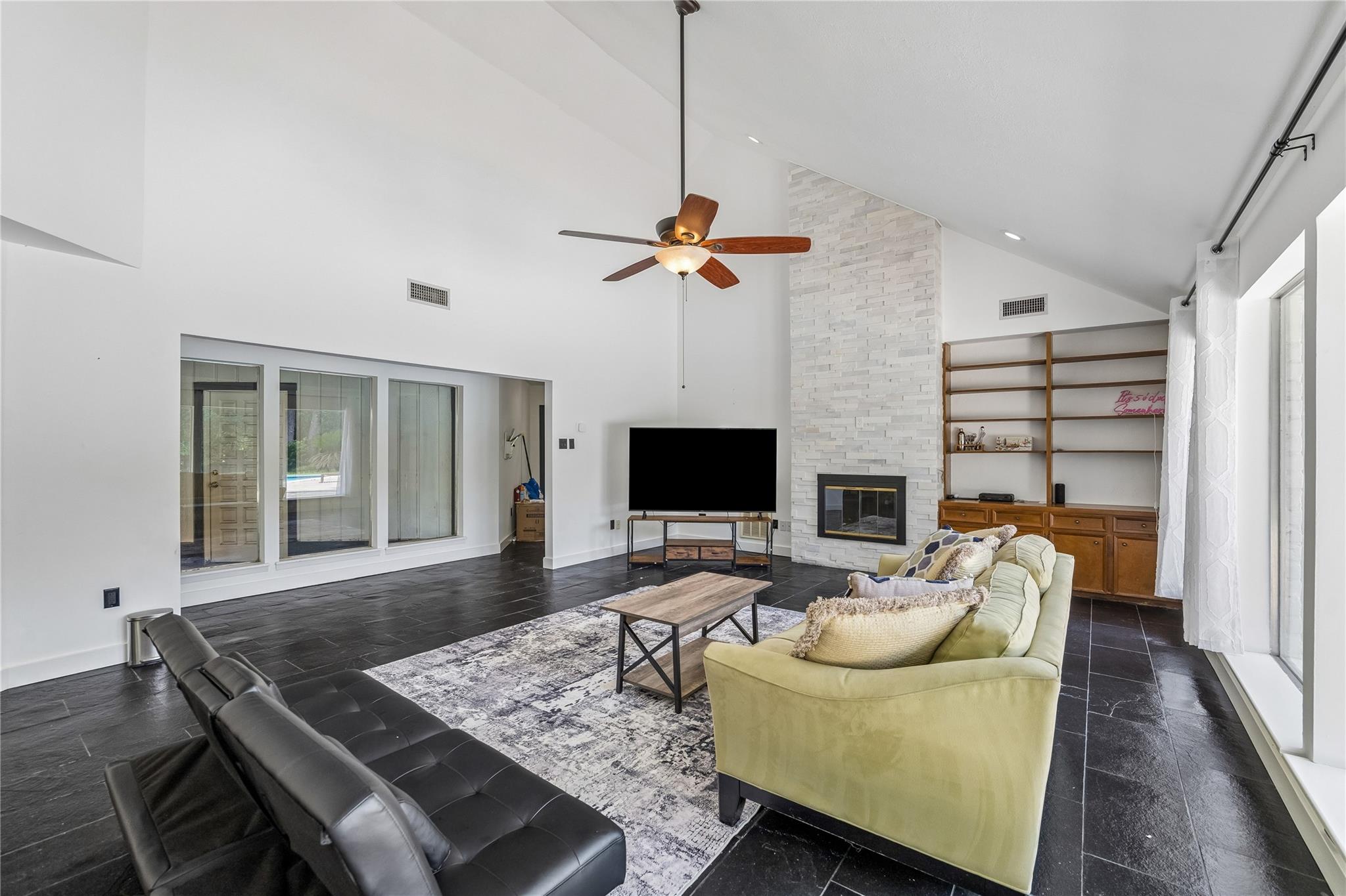 13214 Boca Raton Dr, Houston, TX 77069 photo