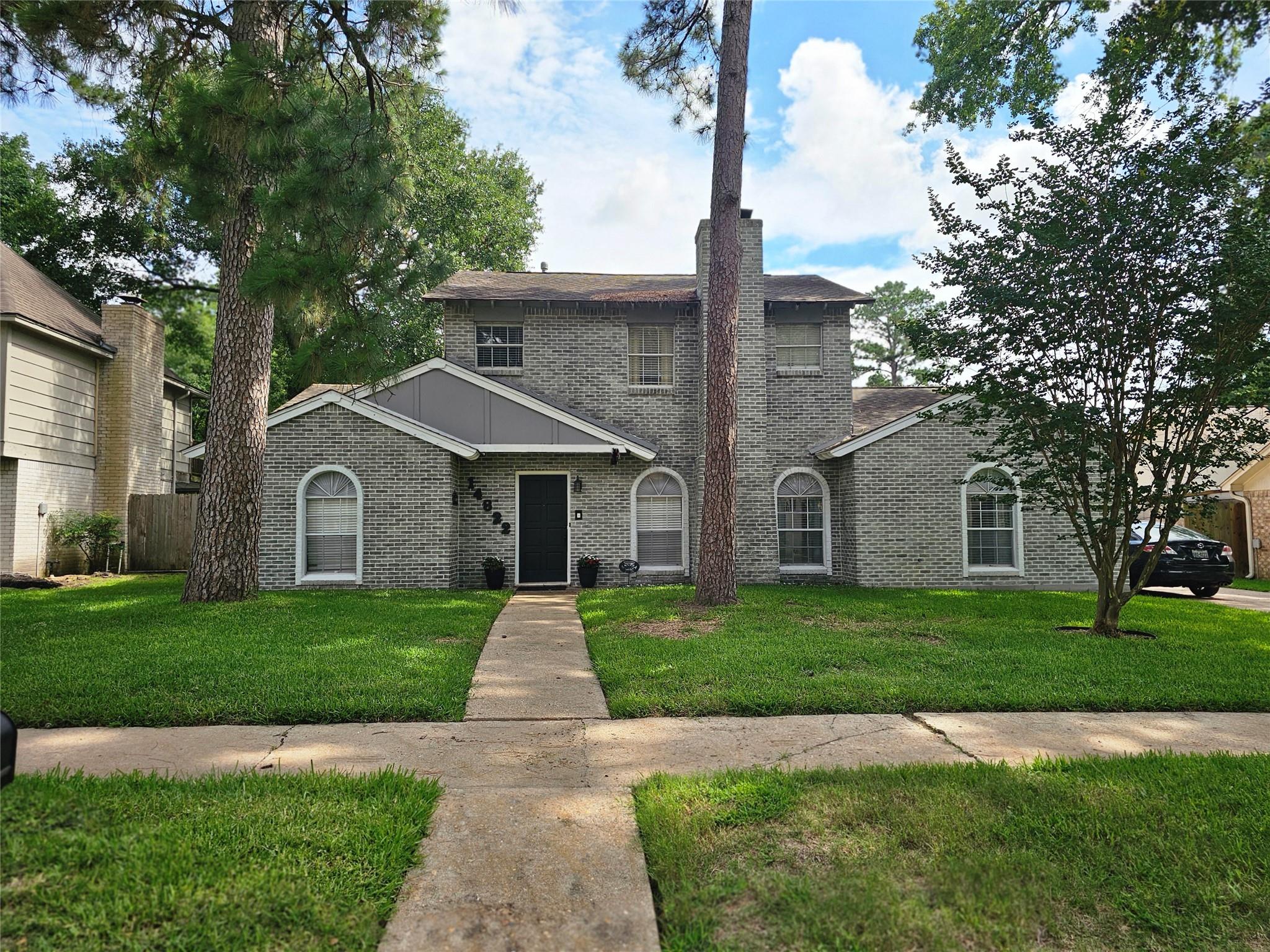 14822 Cedar Point Dr, Houston, TX 77070