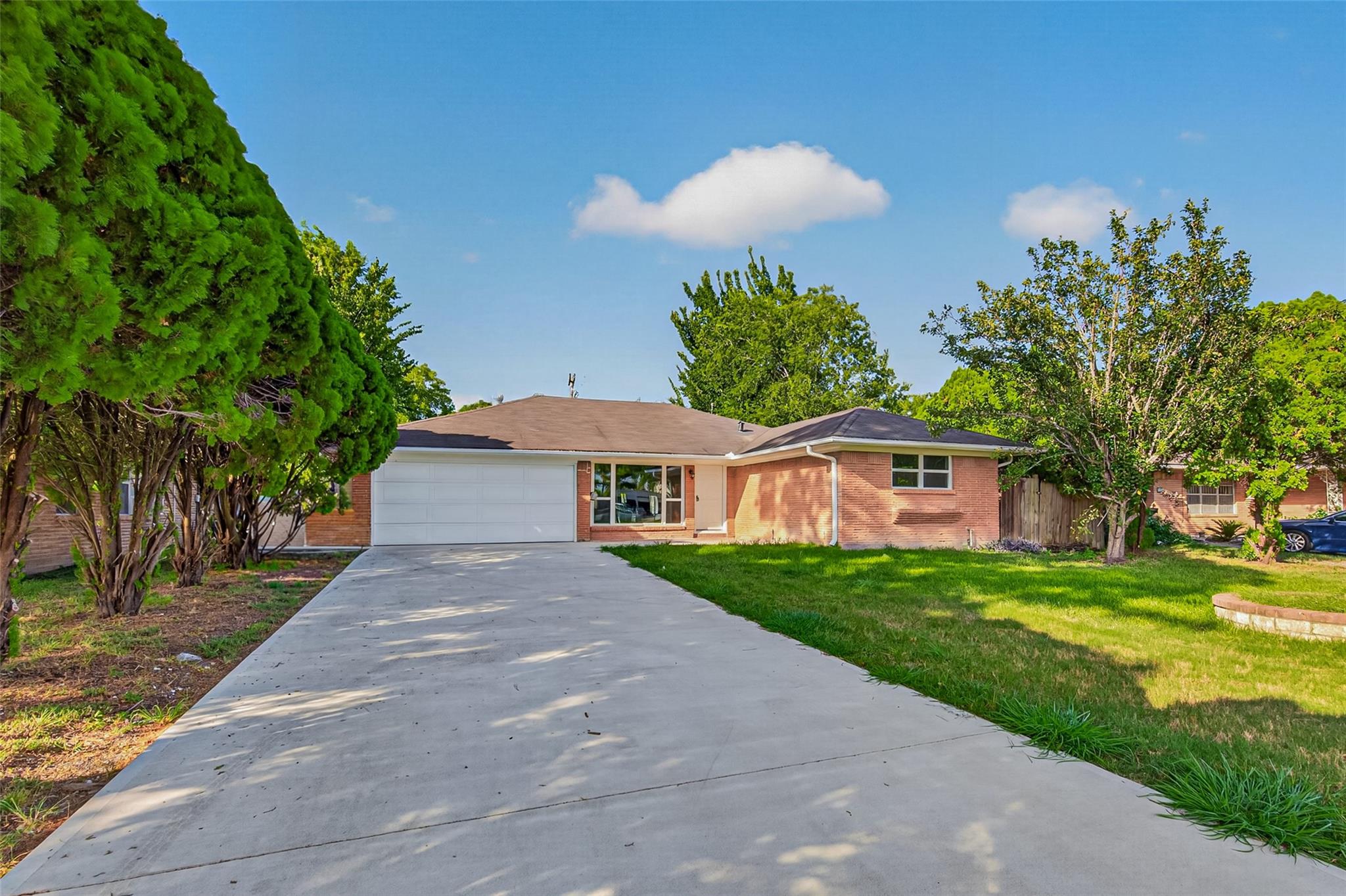 6846 Beechnut St, Houston, TX 77074 photo