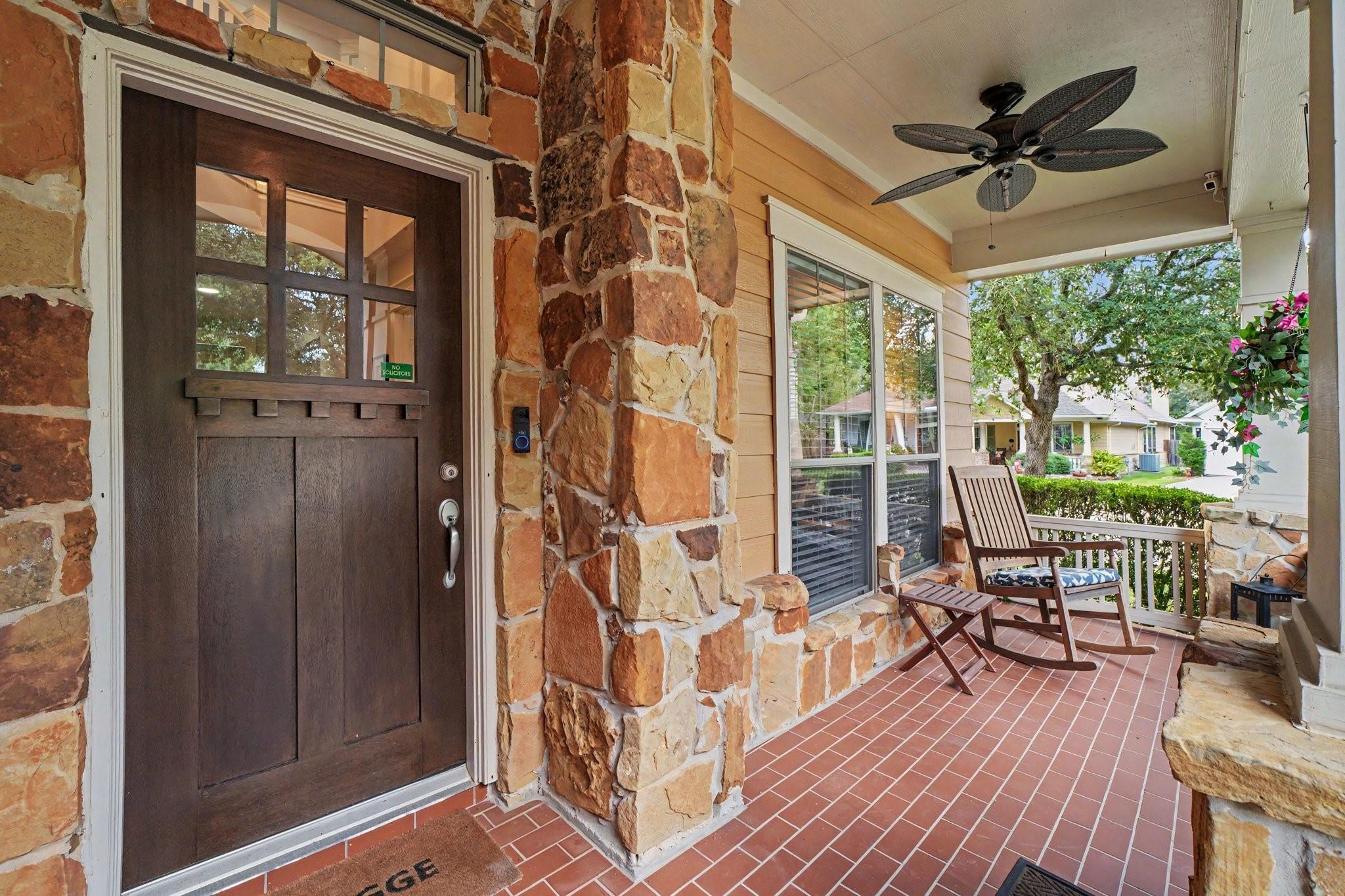 62 W Tapestry Park Cir, The Woodlands, TX 77381 photo