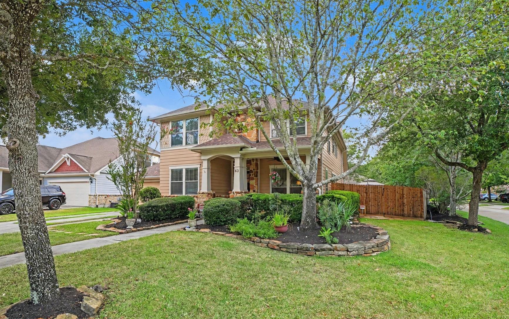 62 Tapestry Park Cir, The Woodlands, TX 77381