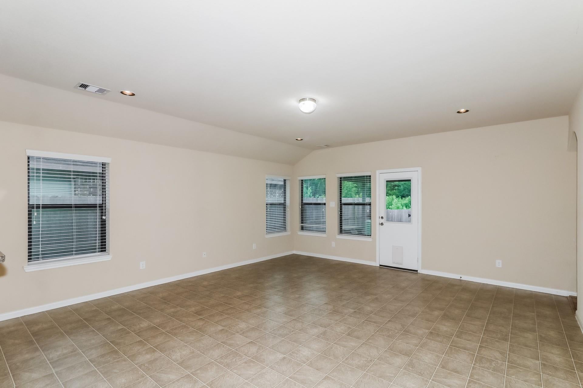 429 De Coster Blvd, Alvin, TX 77511 photo