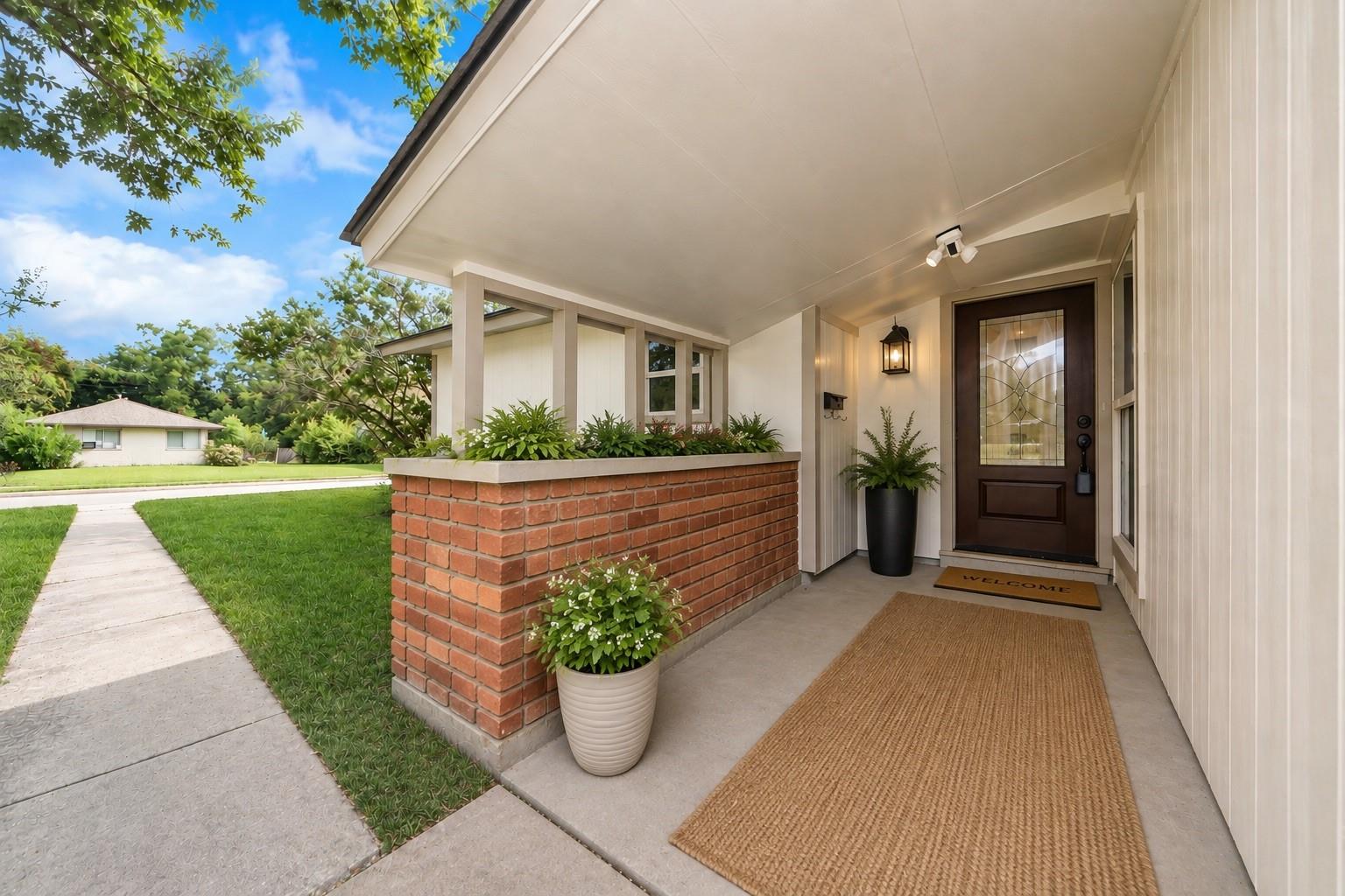 5743 Newquay St, Houston, TX 77085 photo