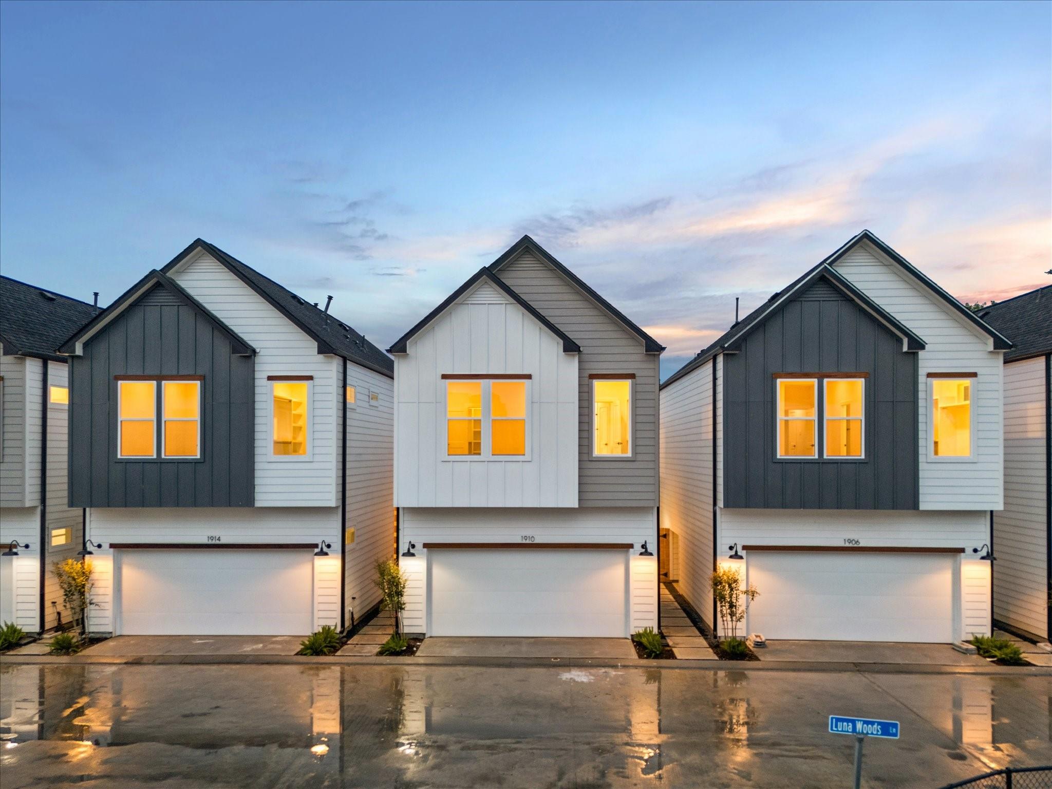 1910 Luna Woods Ln, Houston, TX 77055