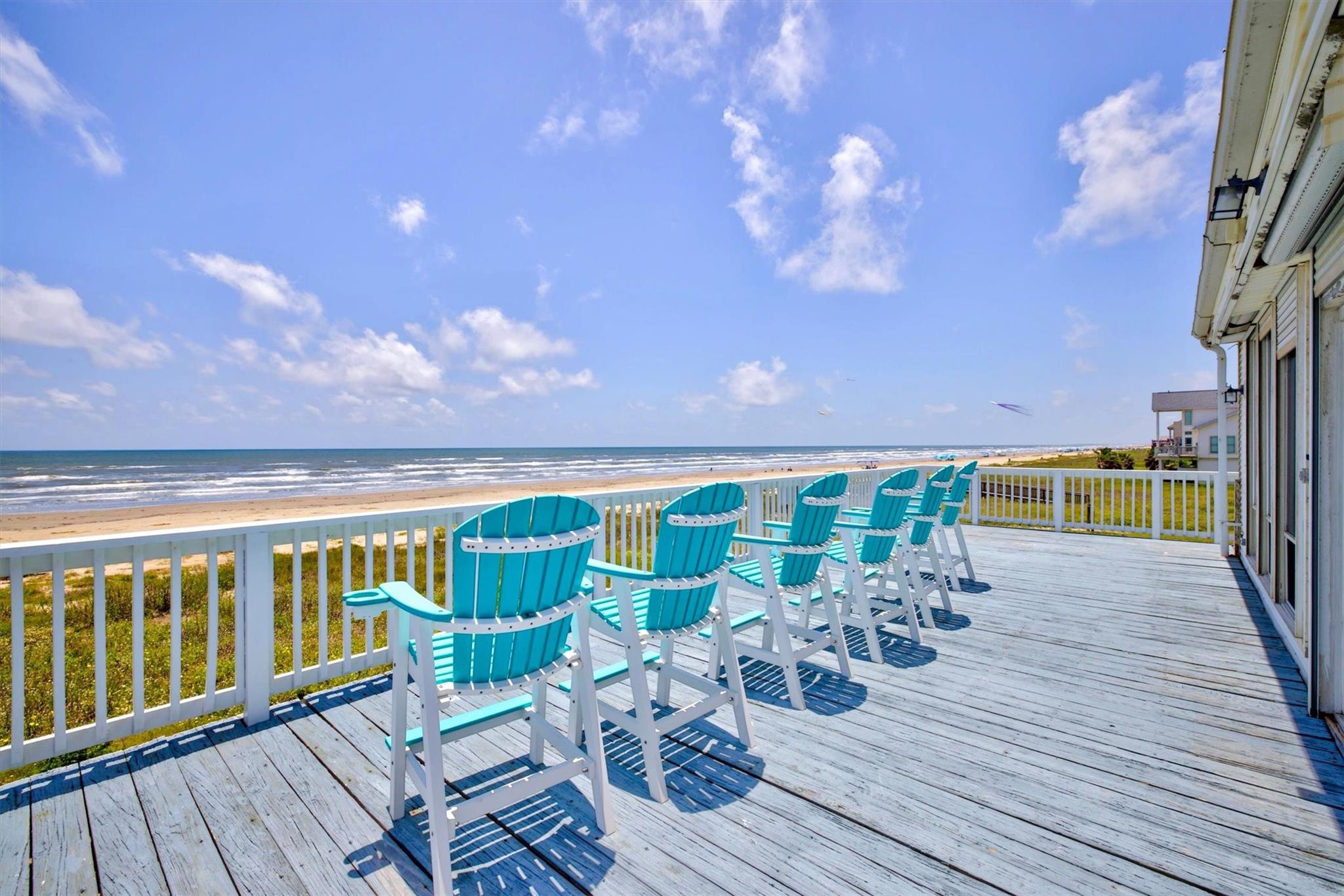 21220 Gulf Dr, Galveston, TX 77554