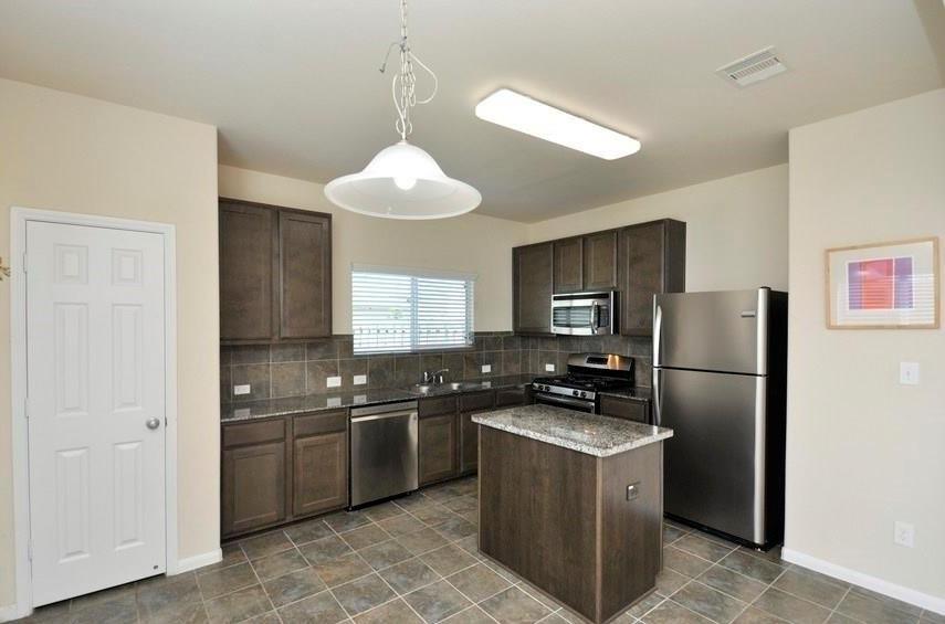 7302 Autumn Sun Dr, Houston, TX 77083 photo