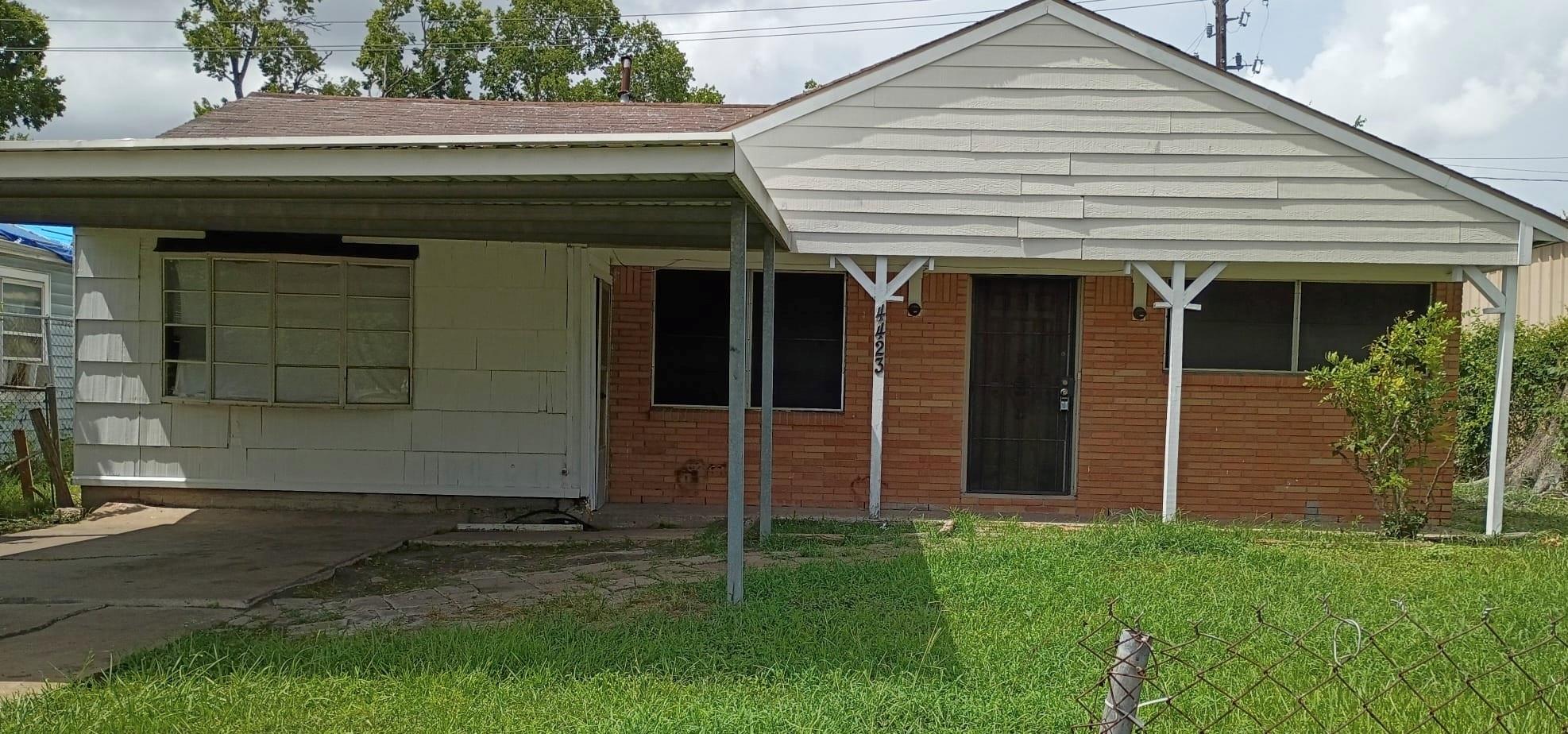 4423 Holloway Dr, Houston, TX 77047