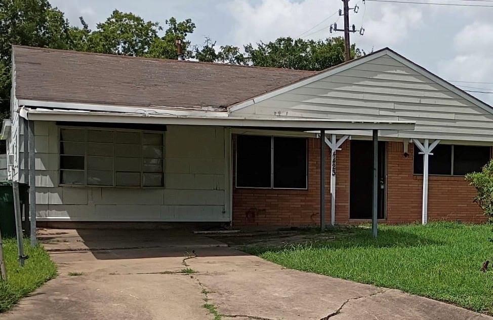 4423 Holloway Dr, Houston, TX 77047 photo
