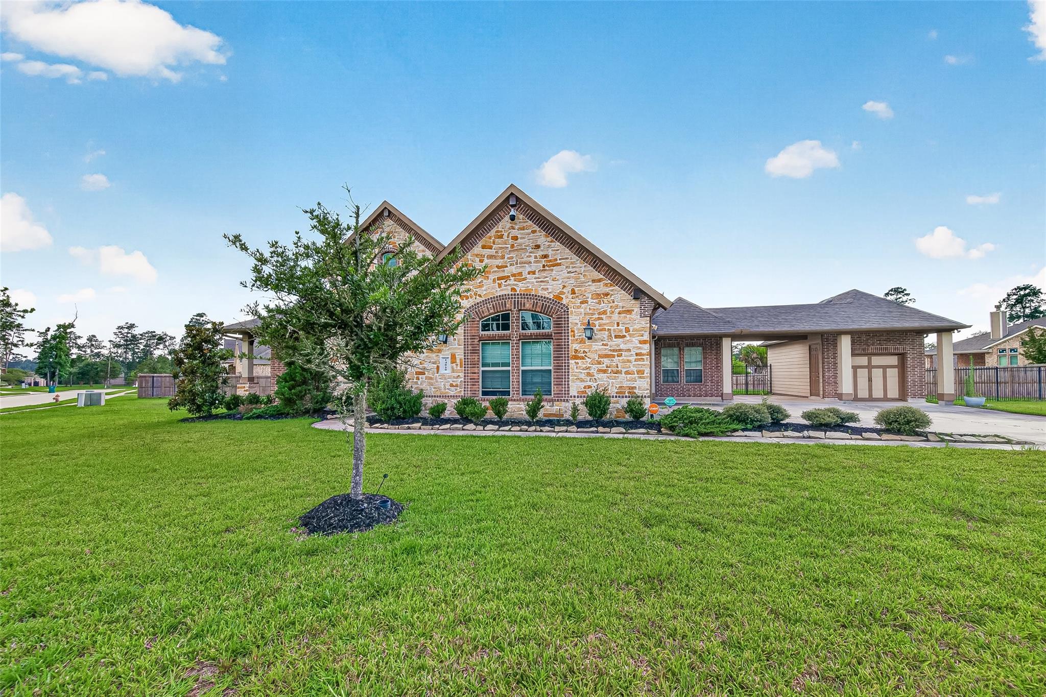 14010 S Evergreen Ridge Ct, Conroe, TX 77384 photo