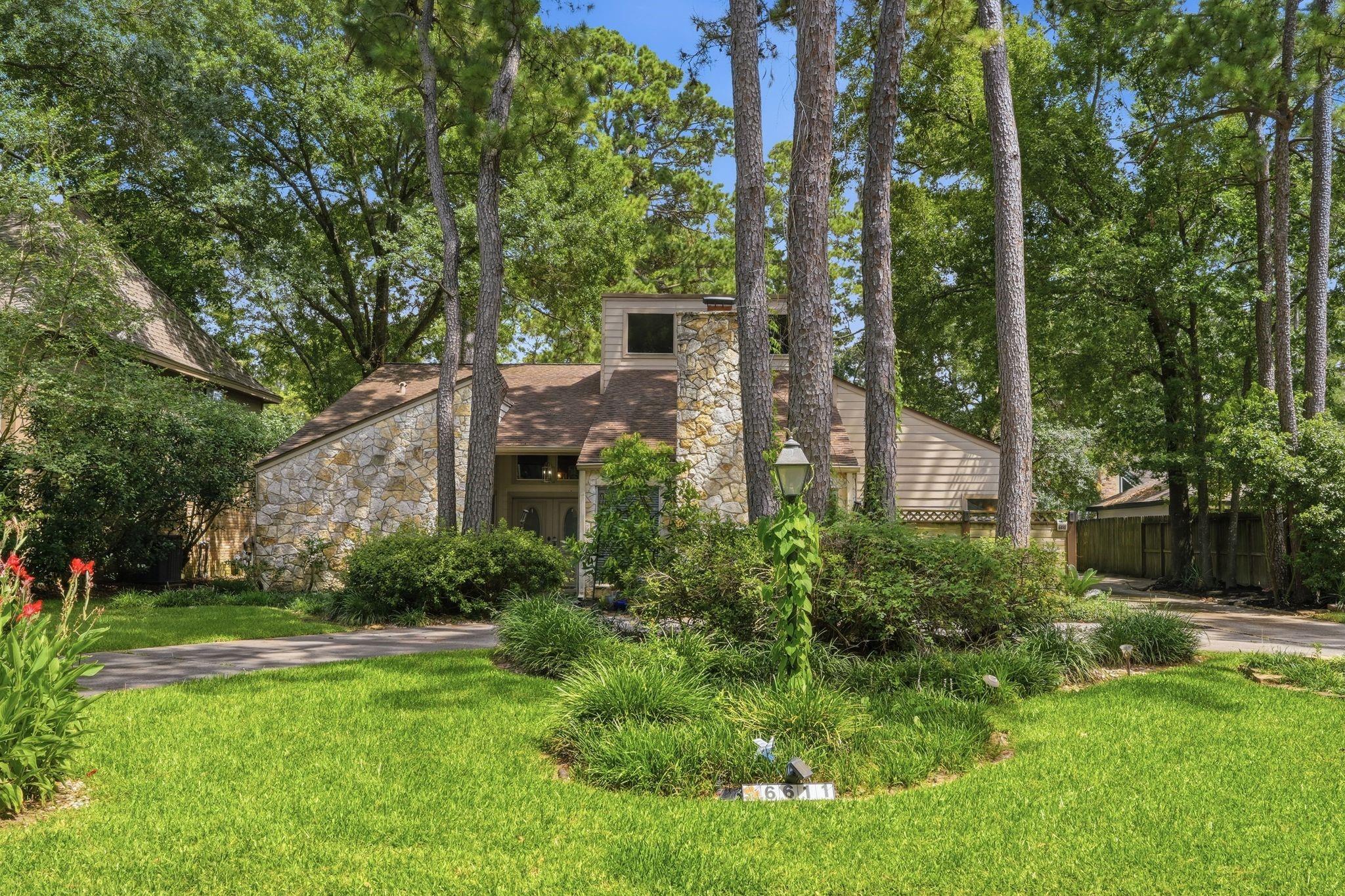 6611 Rippling Hollow Dr, Spring, TX 77379 photo