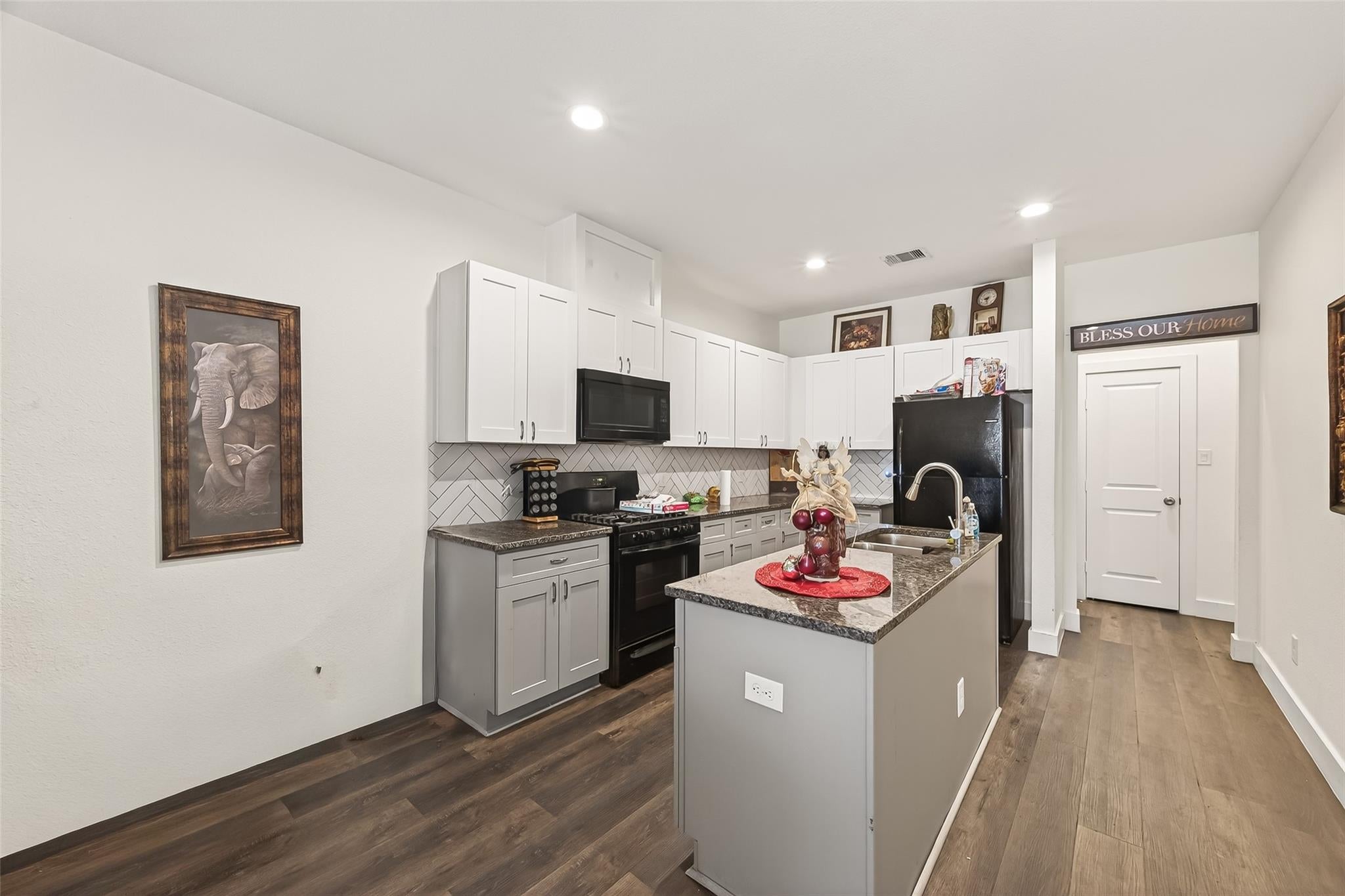 1035 Junell St, Houston, TX 77088 photo