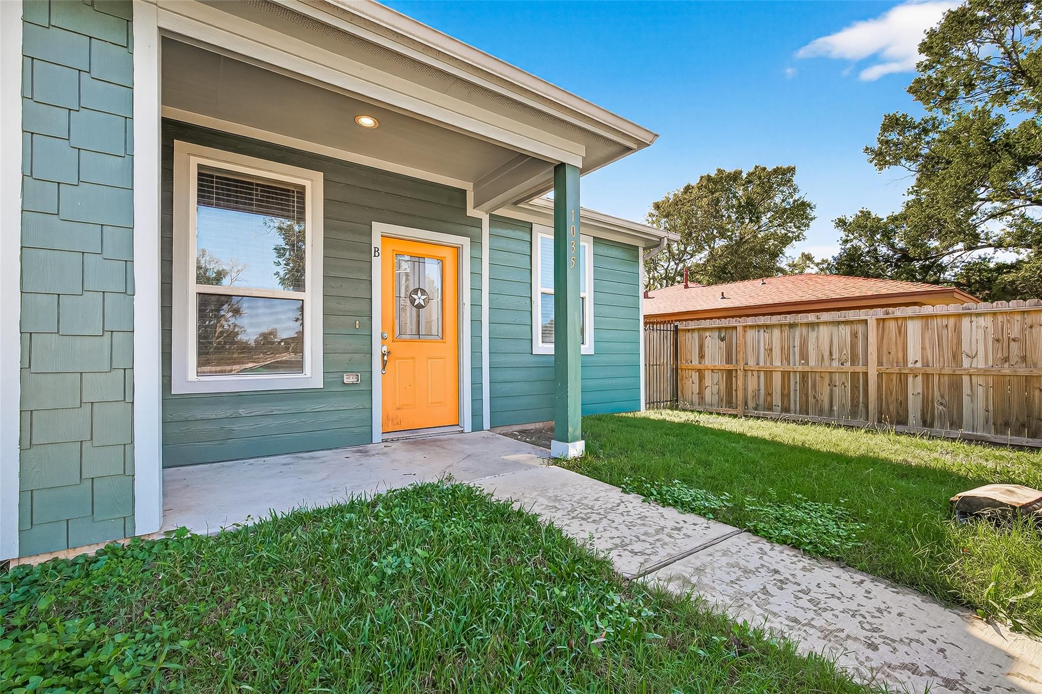 1035 Junell St, Houston, TX 77088 photo