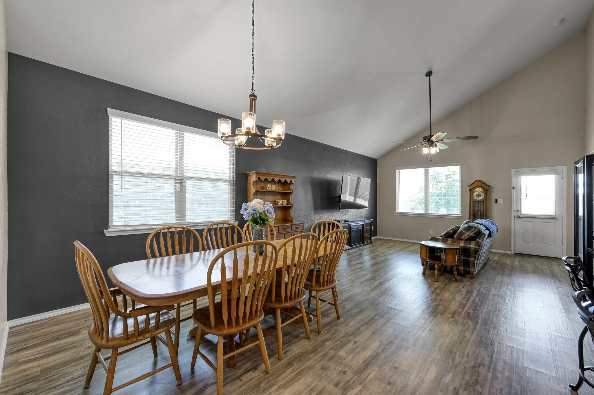 7027 Bonaire Vista Ln, Conroe, TX 77304