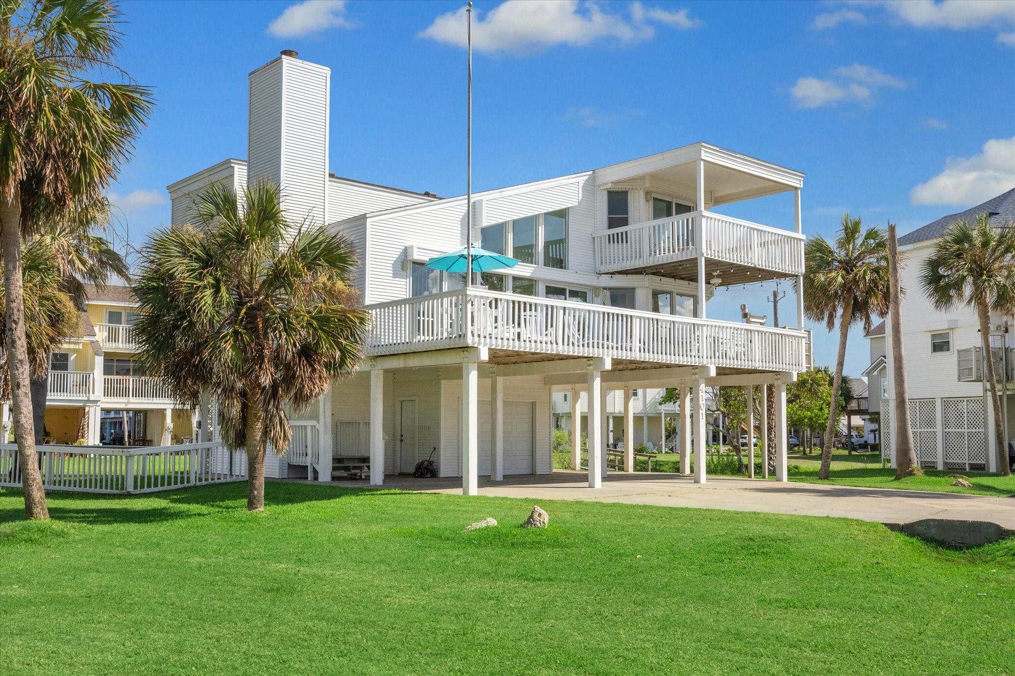 4101 Ghost Crab Ln, Galveston, TX 77554