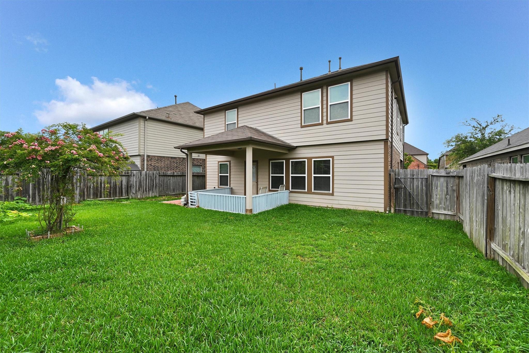 10615 Chestnut Pathway, Tomball, TX 77375 photo