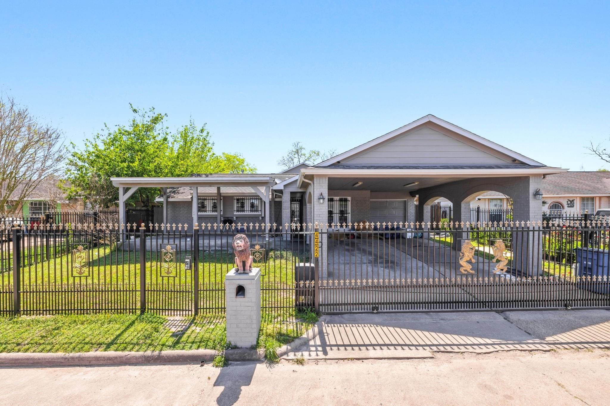 4422 Sandydale Ln, Houston, TX 77039