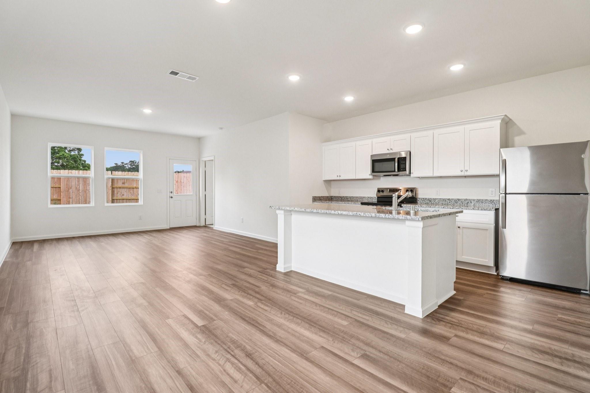 9376 Boulder Blvd, Conroe, TX 77303 photo
