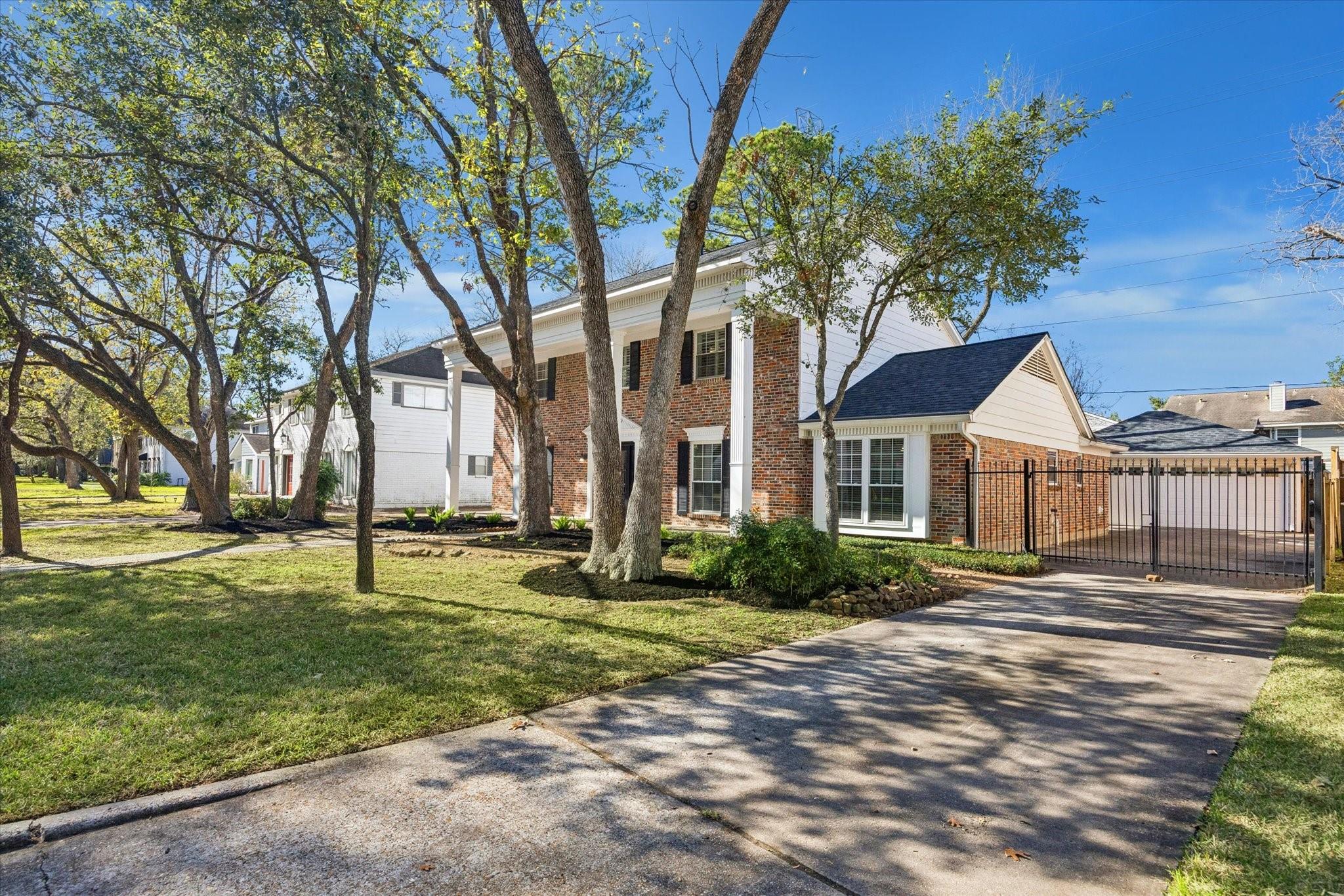 727 Langwood Dr, Houston, TX 77079 photo