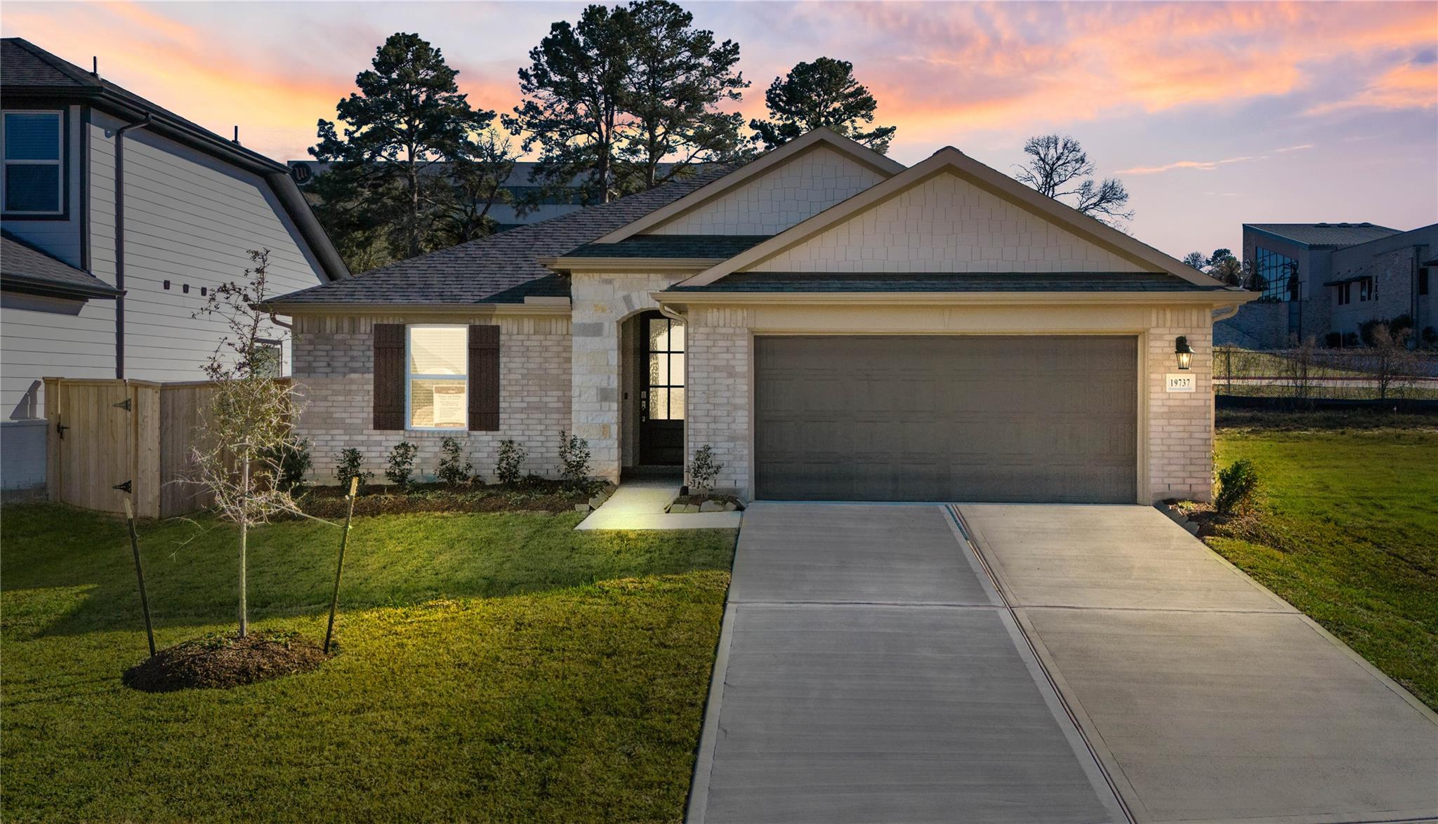 19737 Flag View Dr, Montgomery, TX 77316