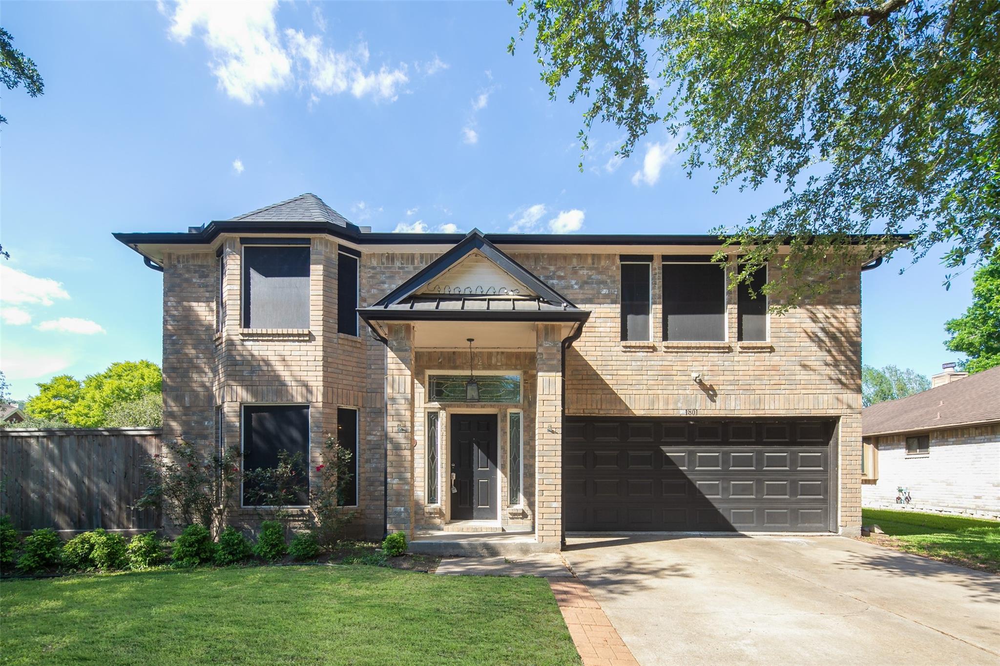 1801 Palo Duro St, Friendswood, TX 77546