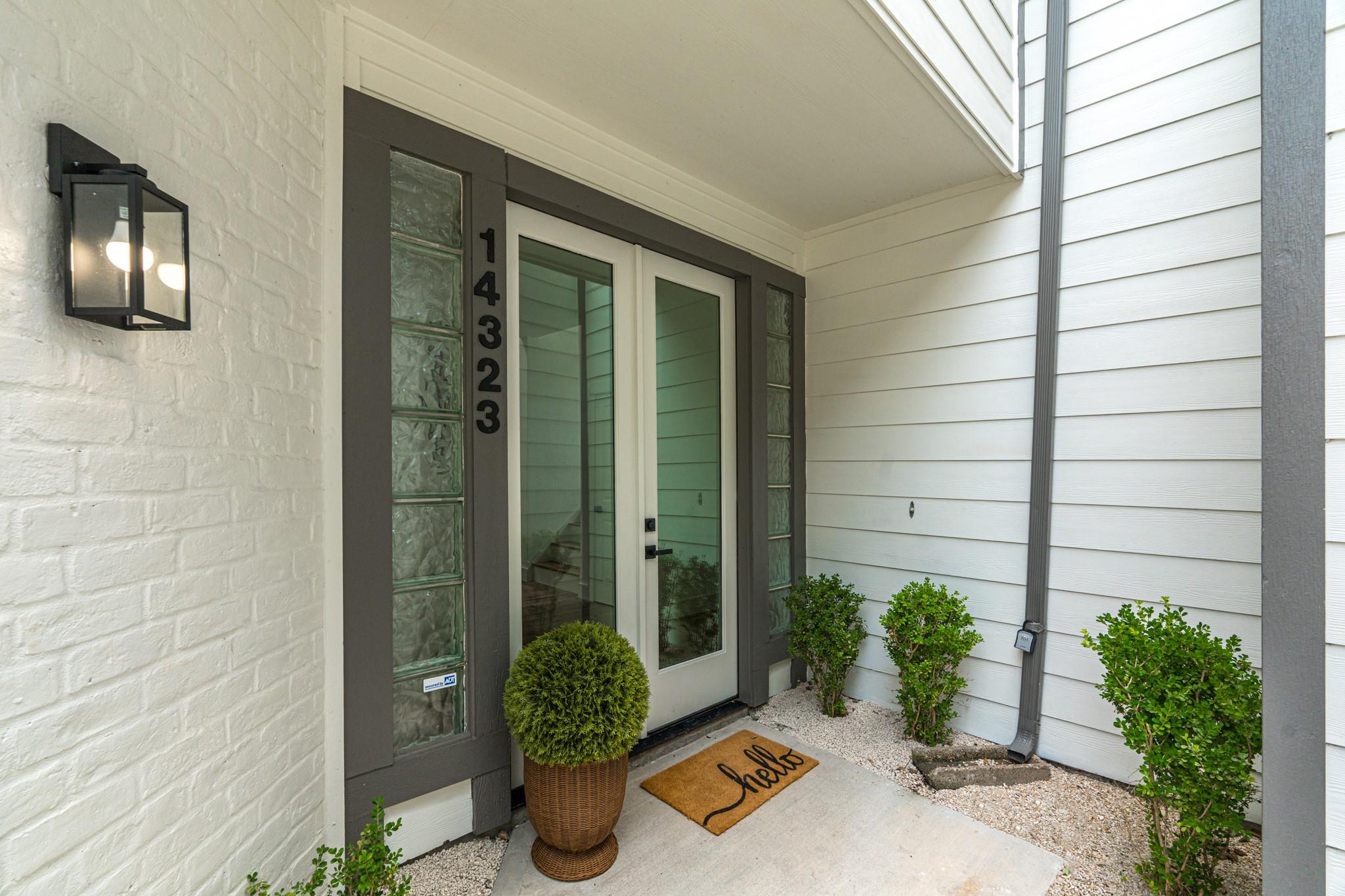 14323 Briarhills Pkwy, Houston, TX 77077 photo