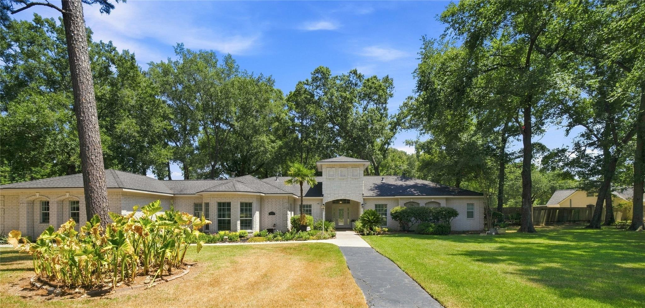 29019 Misty Oaks Dr, Huffman, TX 77336