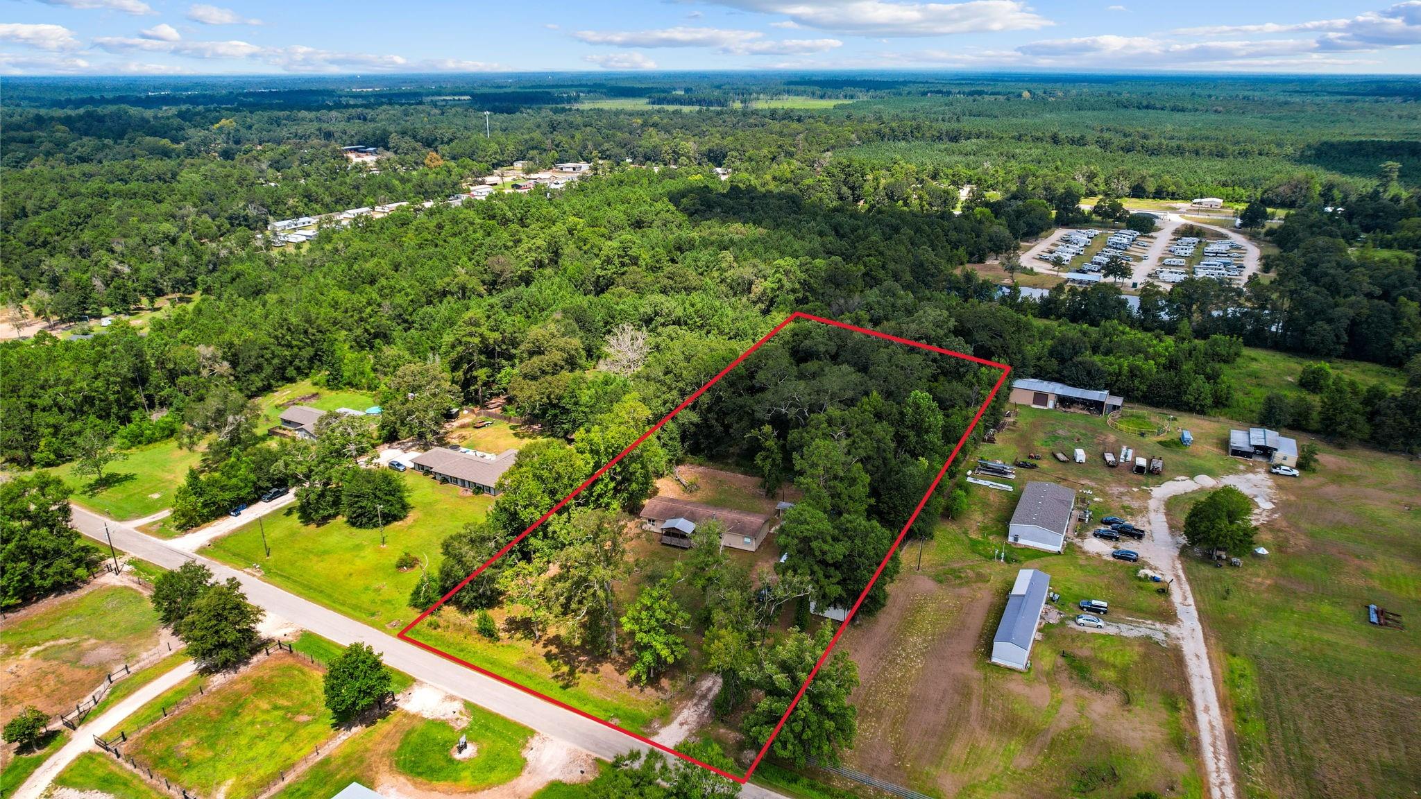 863 County Road 3141 E, Cleveland, TX 77327